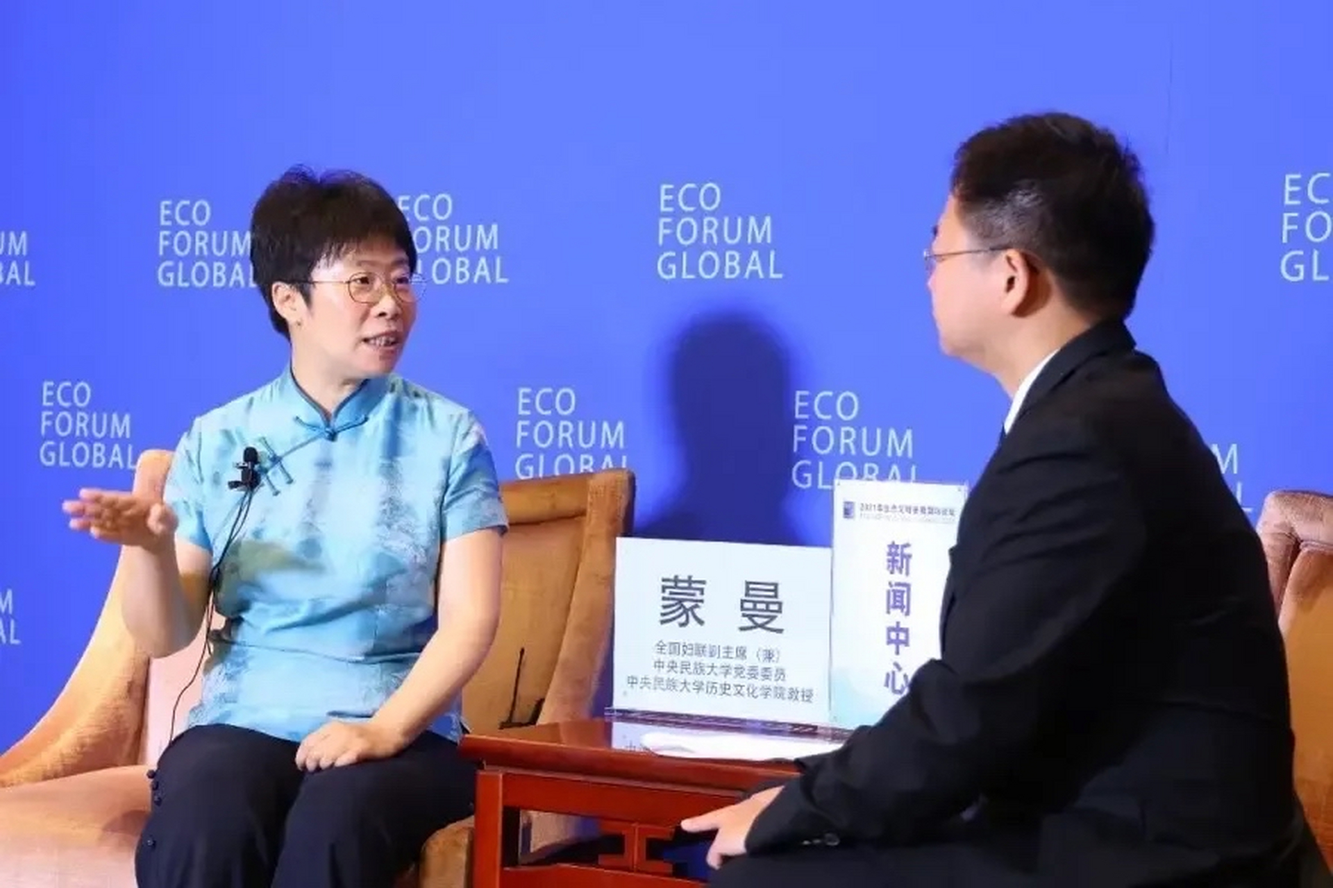 47岁蒙曼至今未婚,被记者问如何看待剩女问题,一向温和的蒙曼回怼记者