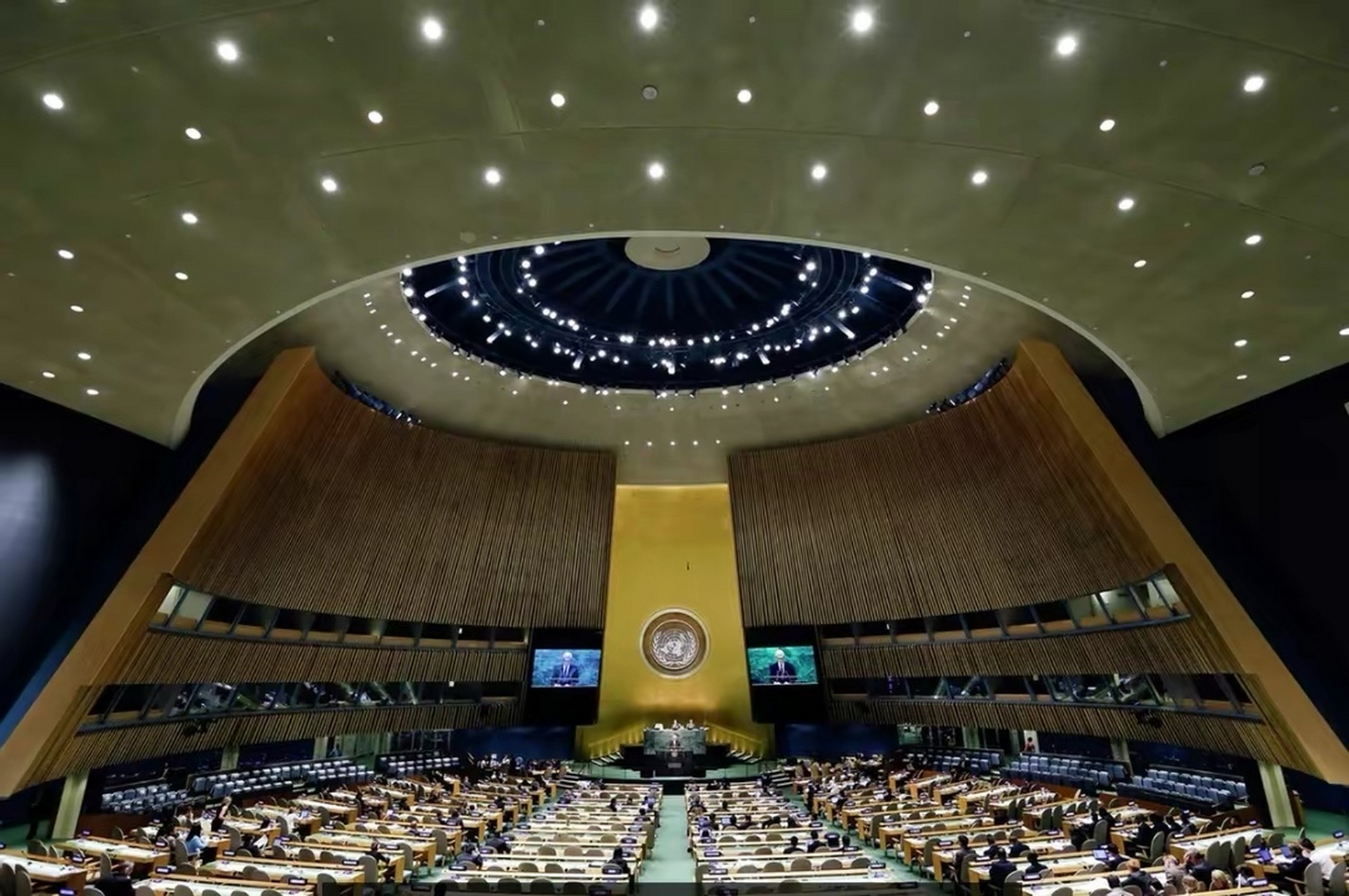 8月27日,在第十次《不扩散核武器条约》(npt)表决中,191个国家参加