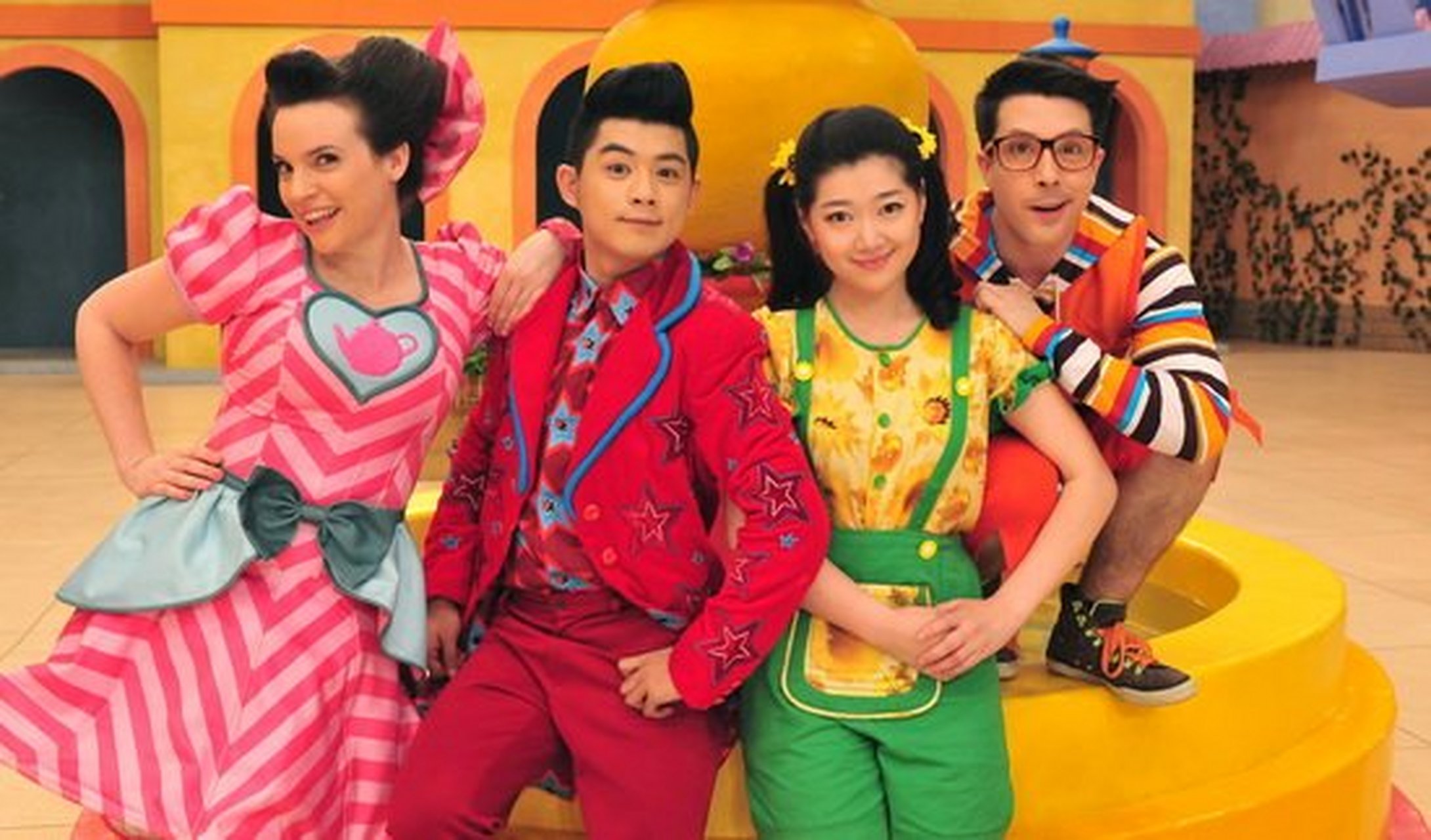 国潮动画骄傲# 大风车里没有我喜欢的奇妙小镇啦 巴啦啦小魔仙也苍谮