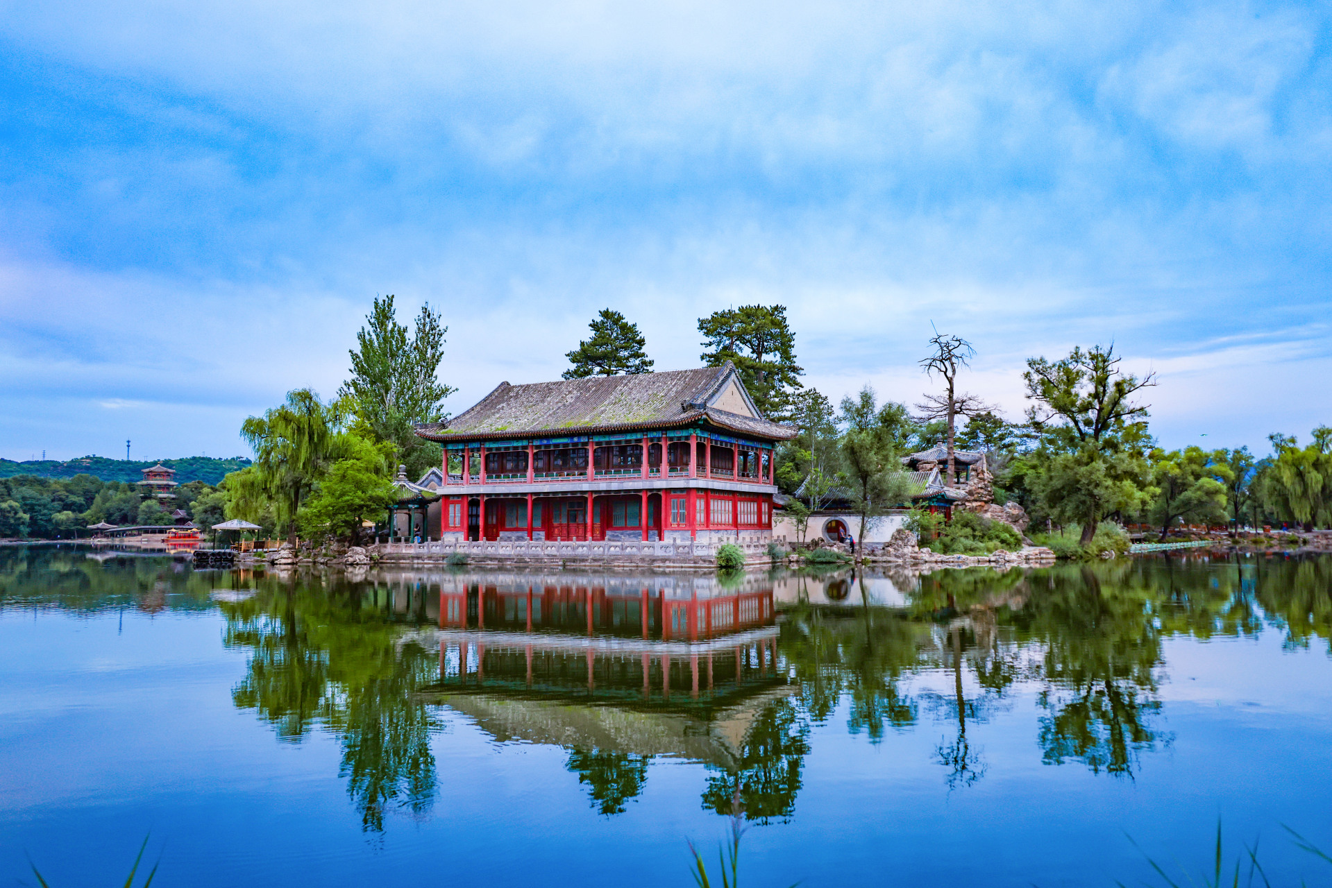 承德避暑山庄不仅是我国四大名园之一,还是世界现存最大的皇家园林