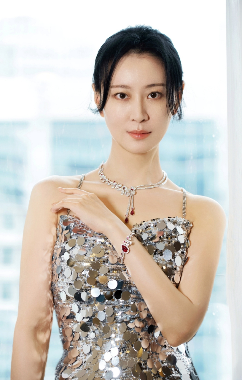 95高跟鞋下的她,步步生莲,气场全开.90#王乐君# #美女