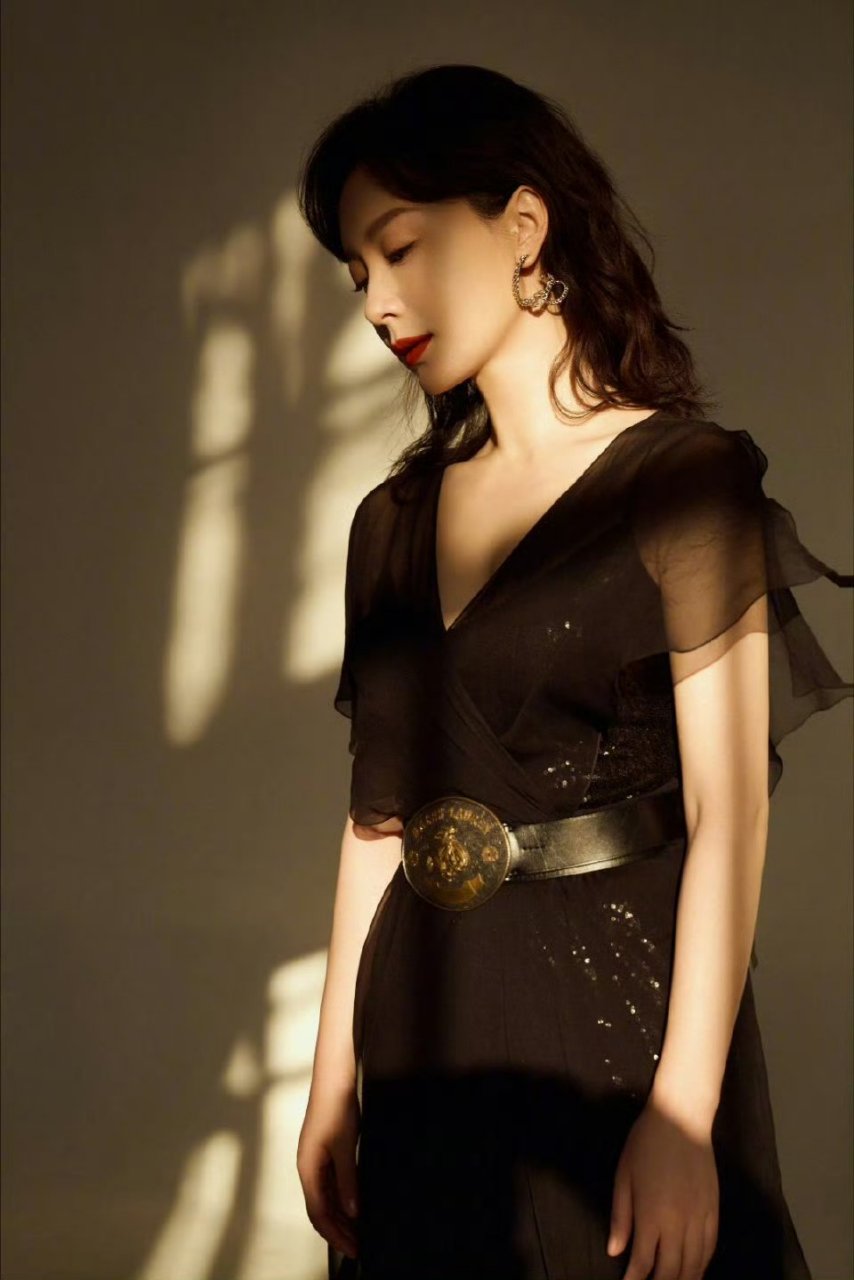 陈数 成熟迷人 让人欲罢不能#女明星# #美女# #熟女# #陈数# #陈数