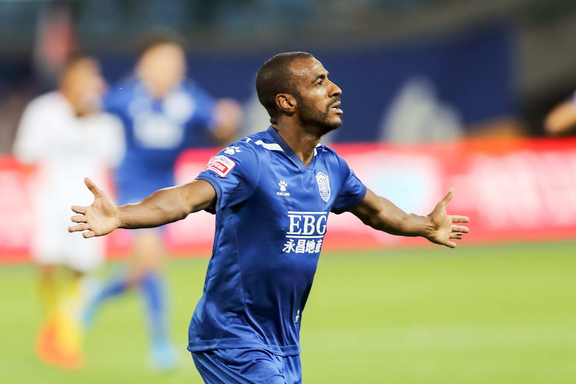 记者:沧州雄狮任命穆里奇为球队队长!