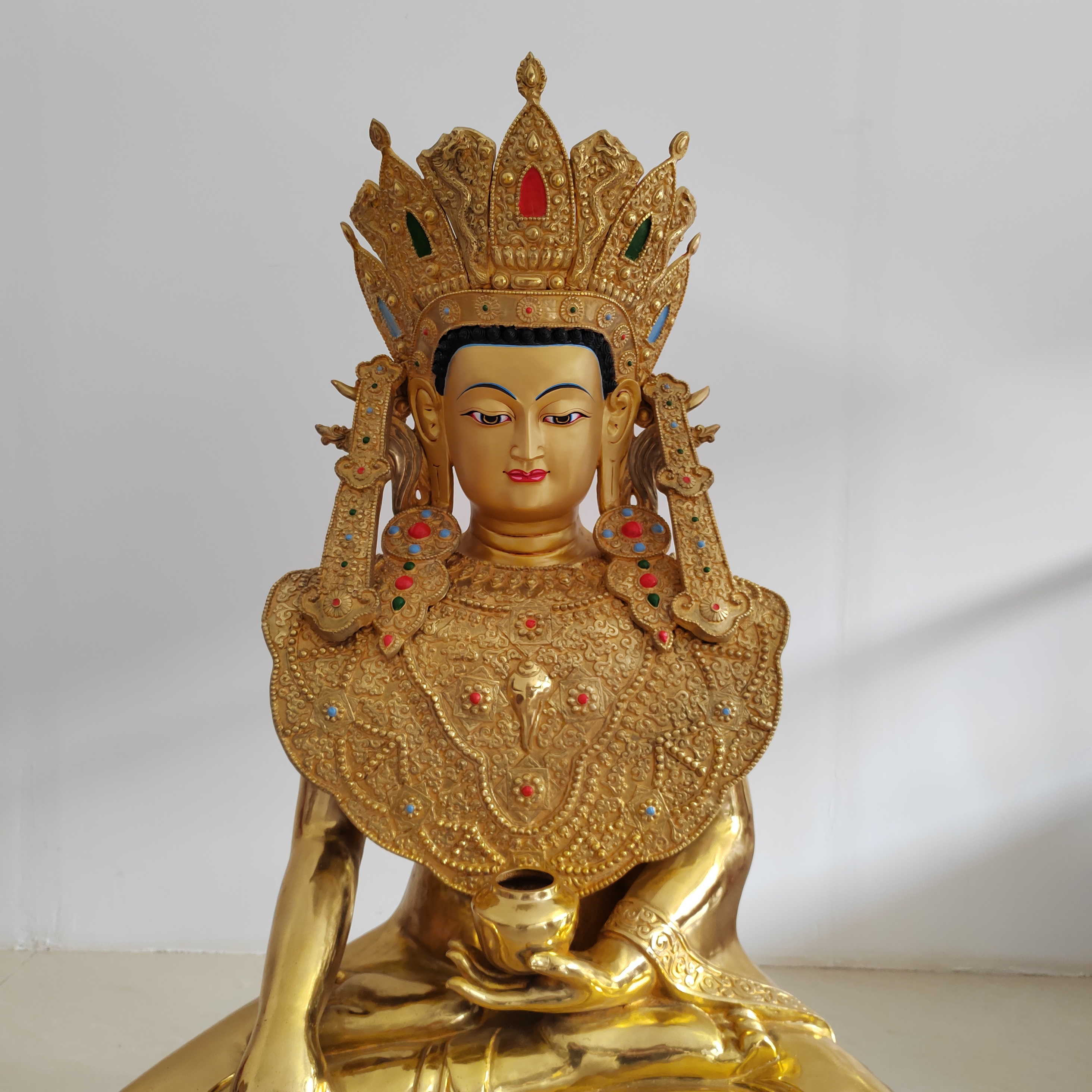 觉沃佛佛像,又叫觉悟佛,是释迦牟尼12岁等身佛,此尊佛像,高度1米,底座