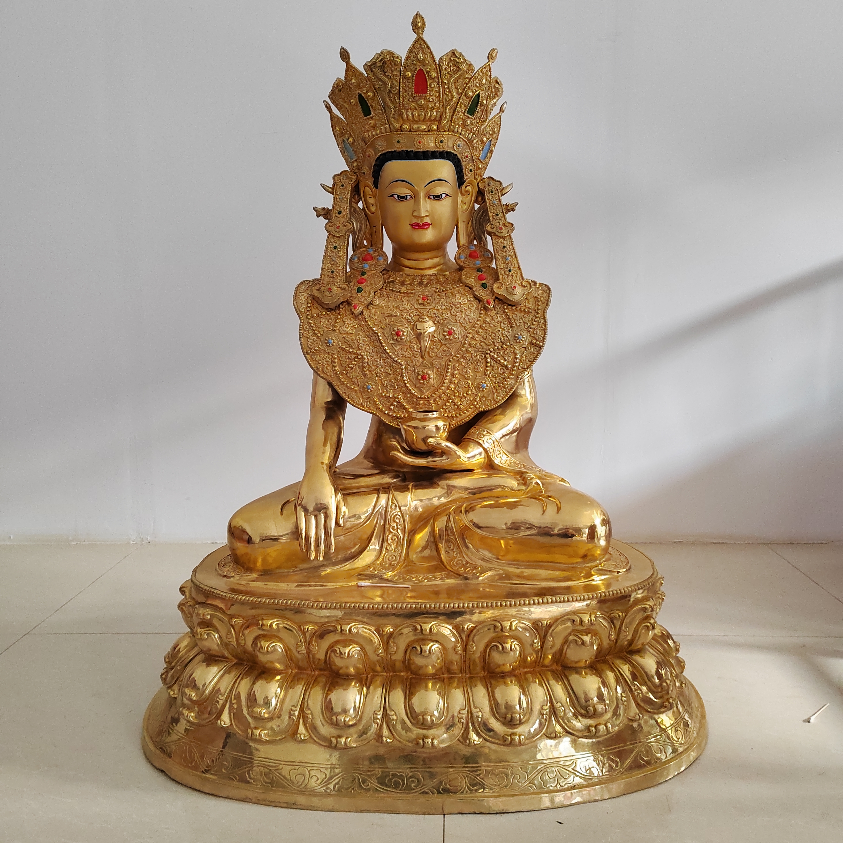 觉沃佛佛像,又叫觉悟佛,是释迦牟尼12岁等身佛,此尊佛像,高度1米,底座