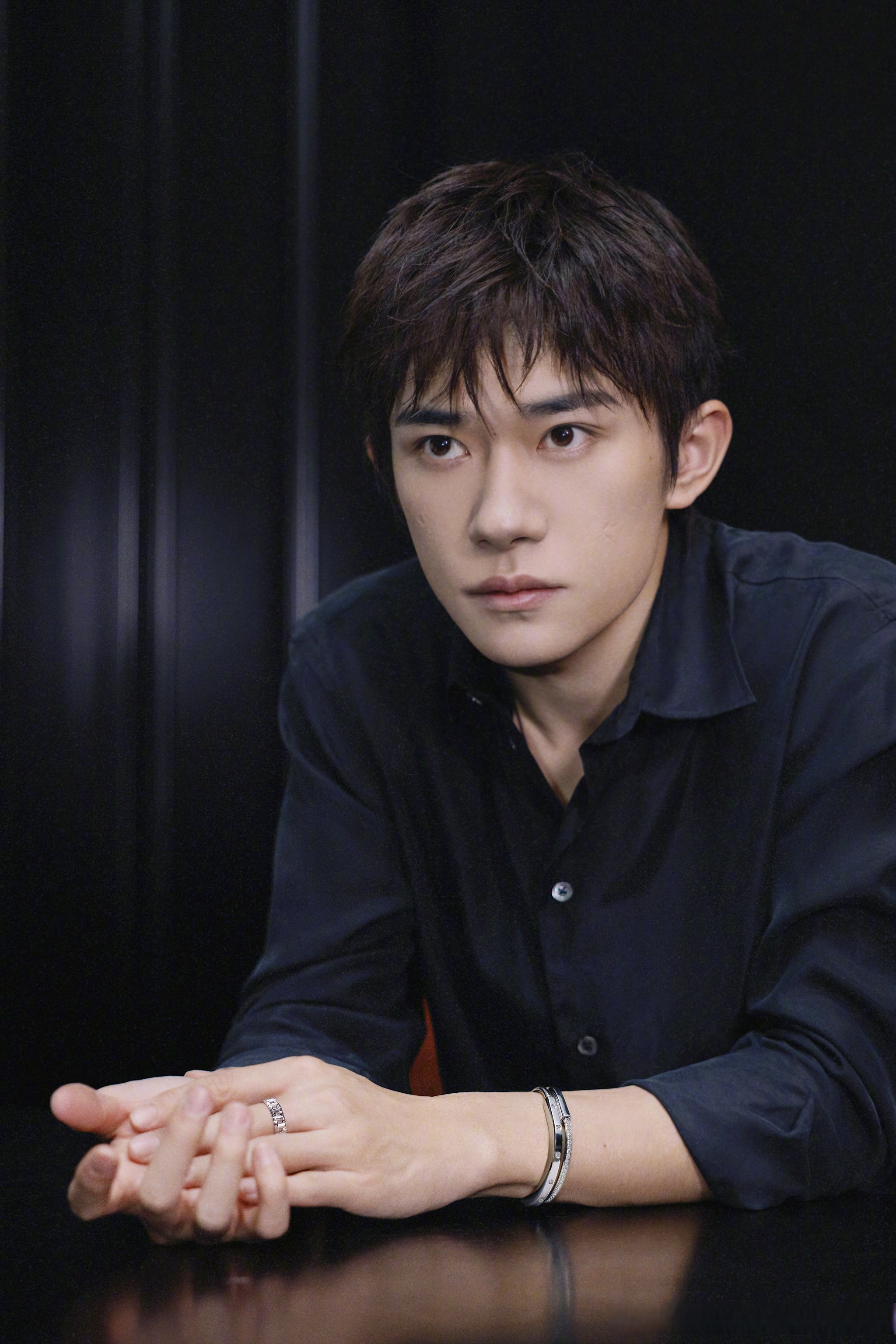 张新成他确实是在接触《狐妖王权篇》.  3.