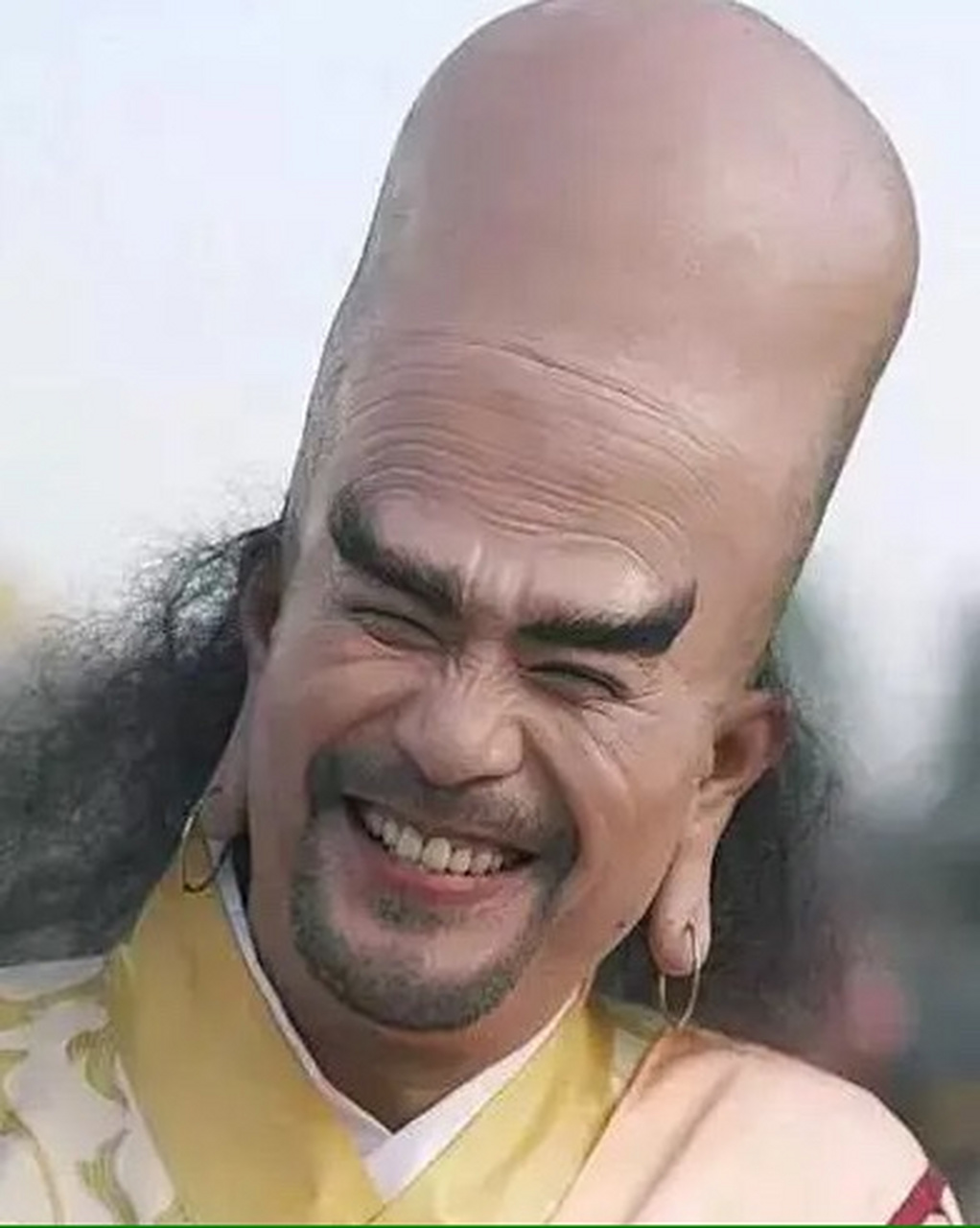 "  舒淇大笑:"他的胡子太浓密了,拍吻戏的时候弄得我很不舒服