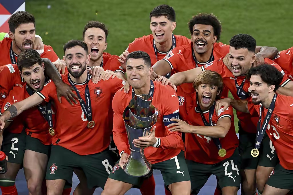 葡萄牙击败阿尔巴尼亚，稳坐积分榜首位