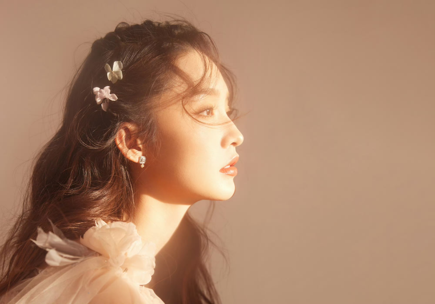 李沁原生态美女,这脸蛋太完美