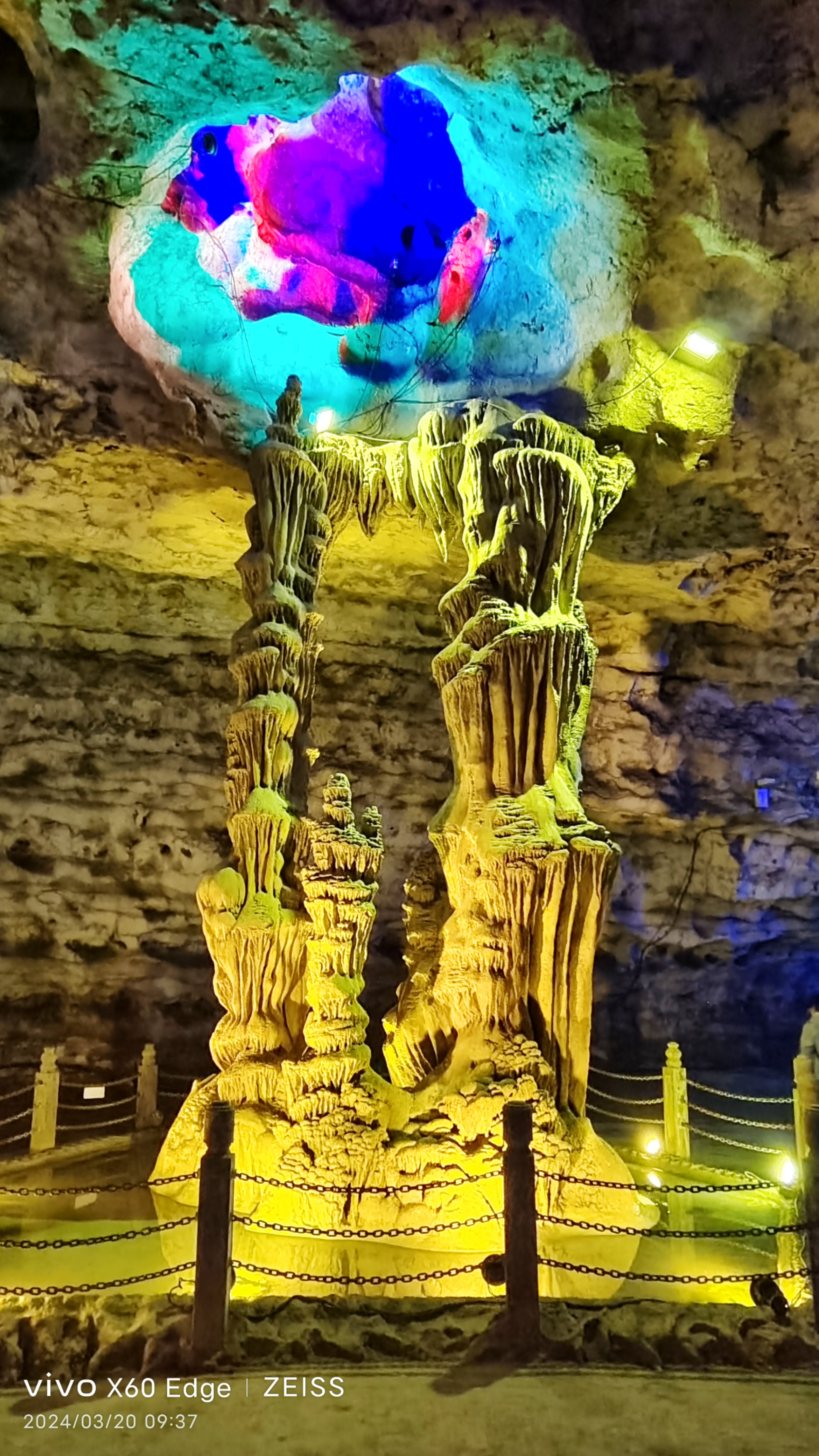 汉中小南海溶洞