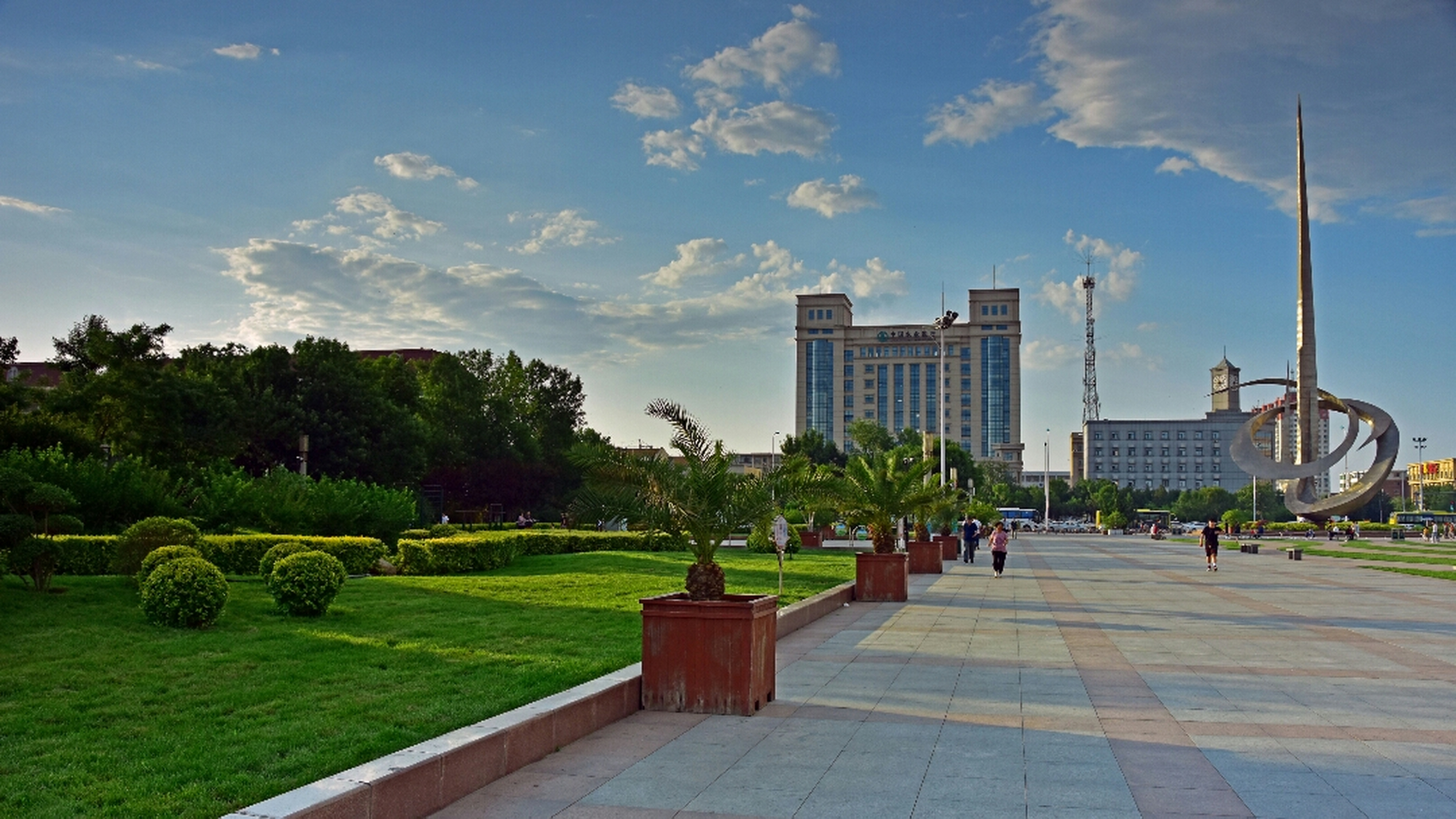 天津大港世纪广场景色(一角)