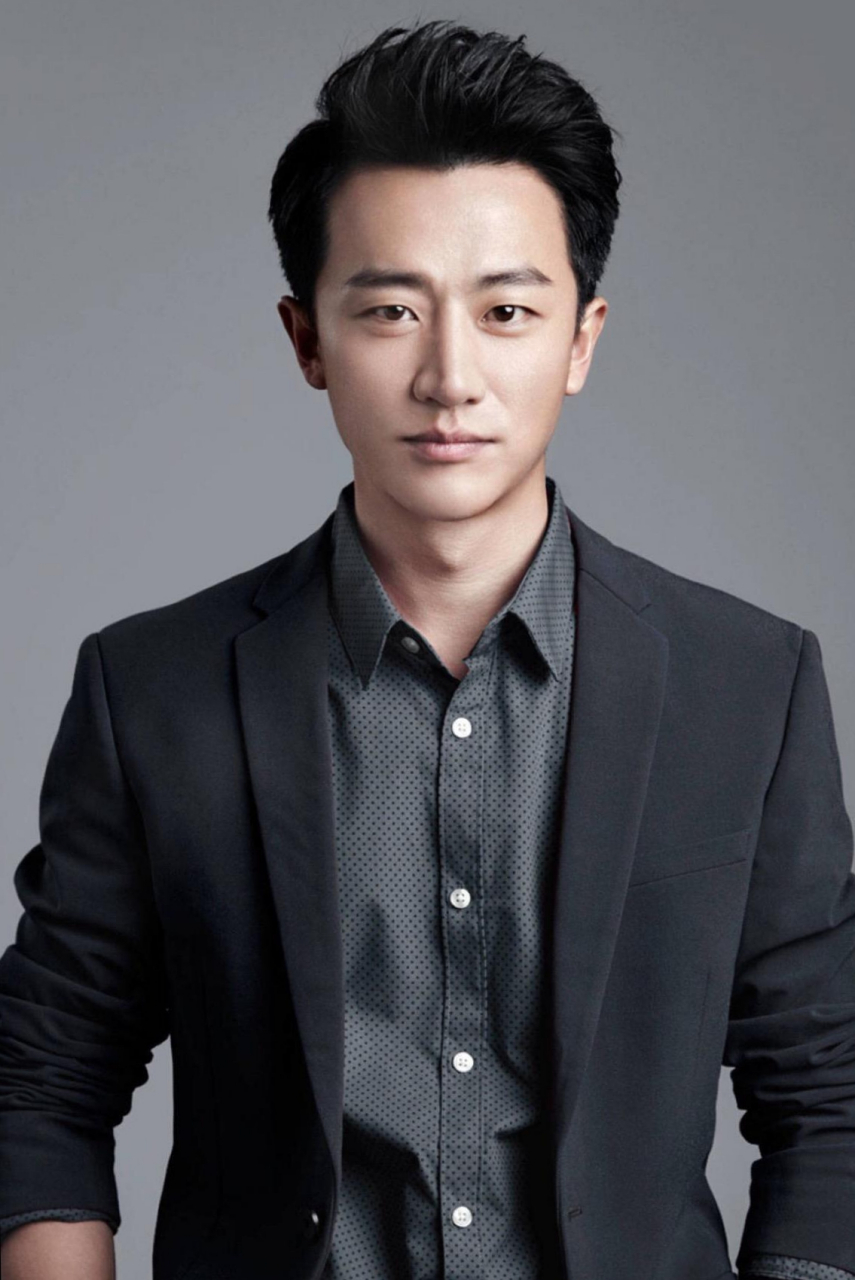 感觉黄轩越来越帅,长得温文尔雅,你们喜欢他吗[滑稽][滑稽]一个低调的