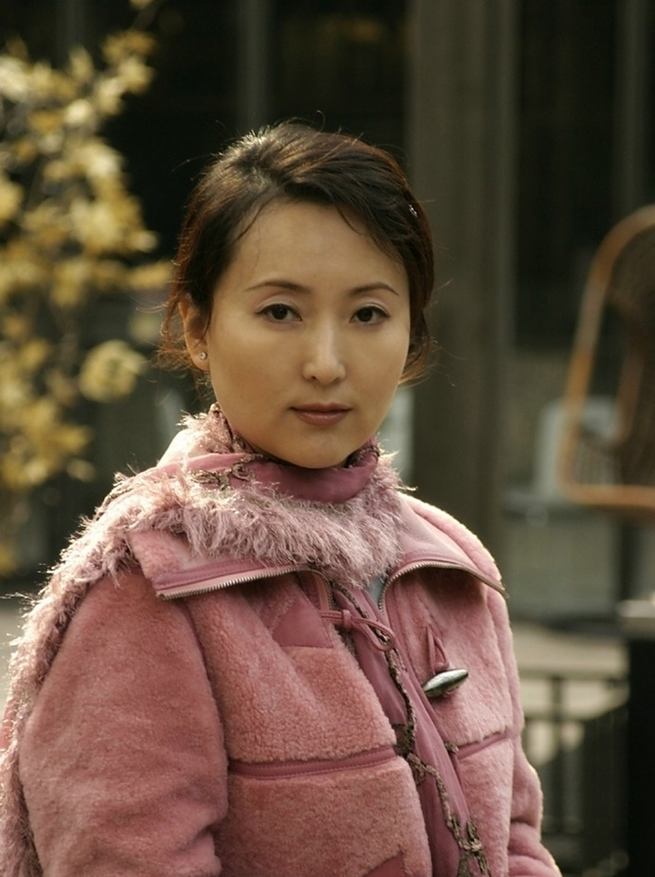 陈晓旭#   红楼梦中女主林黛玉扮演者陈晓旭42岁出家,此时已经身患