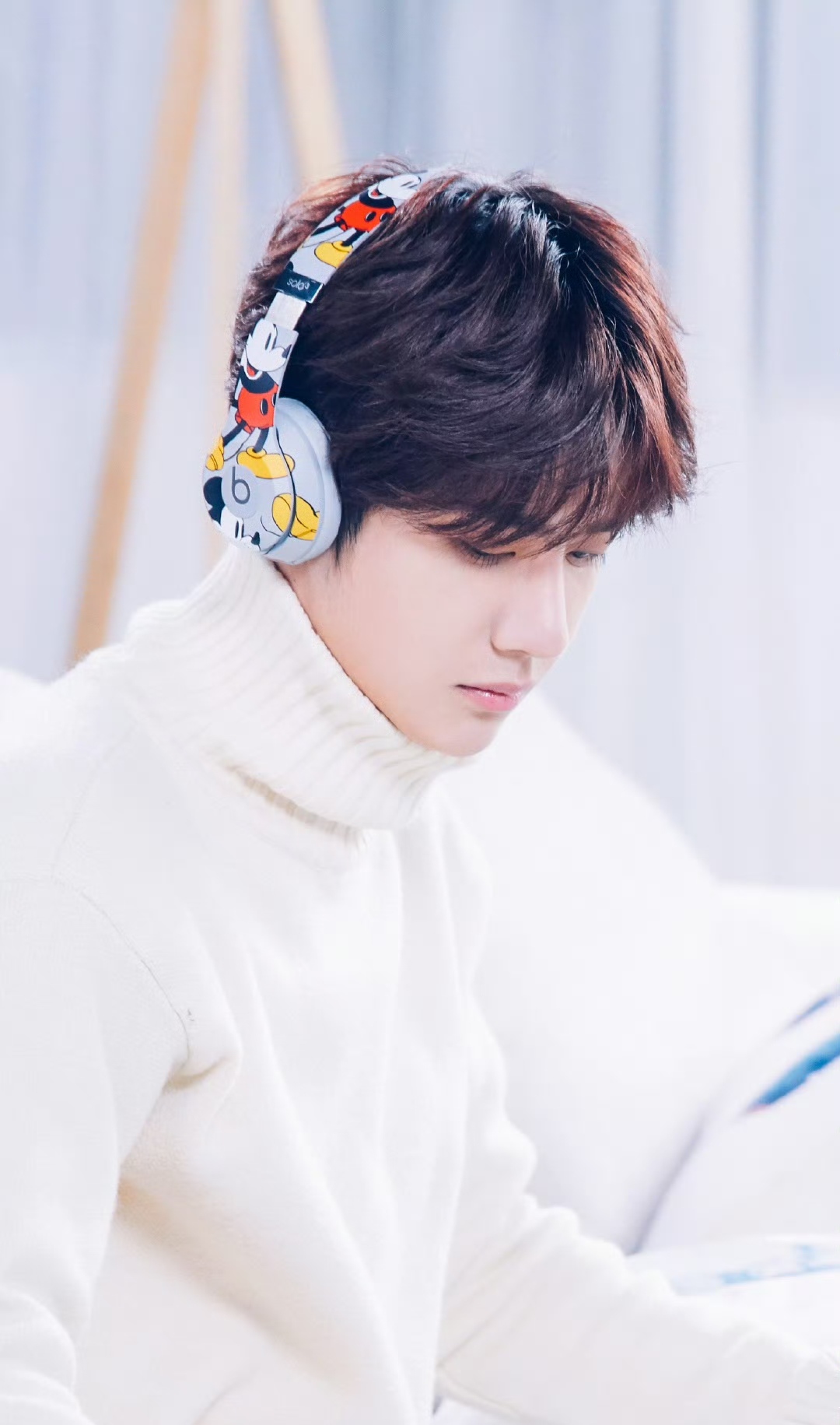 正能量艺人王一博#  我来推荐#百度网友喜爱人物#,抽沸点门票!