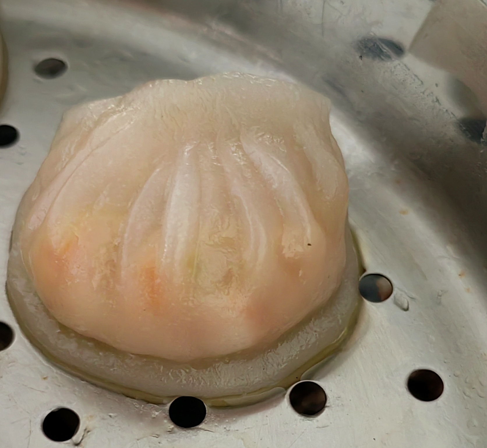 水晶虾饺蒸熟后,皮是怎么回事?