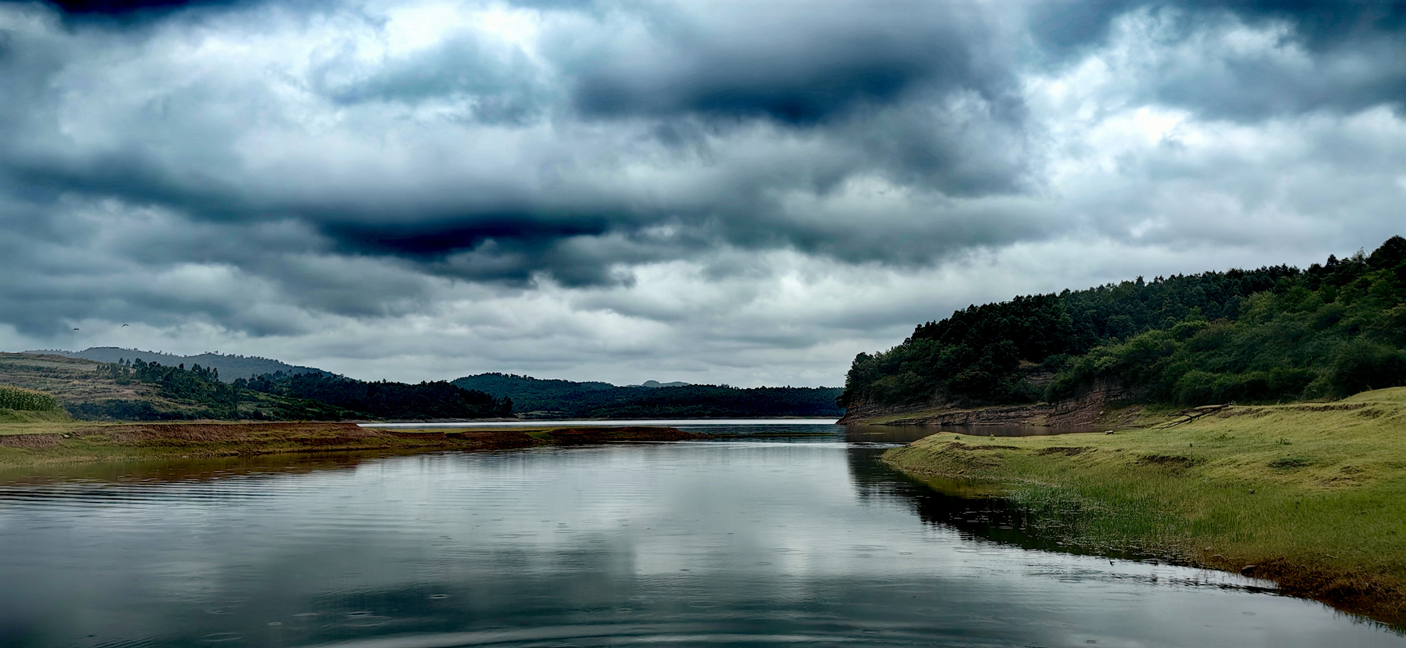 雨天的西河水库#风景摄影