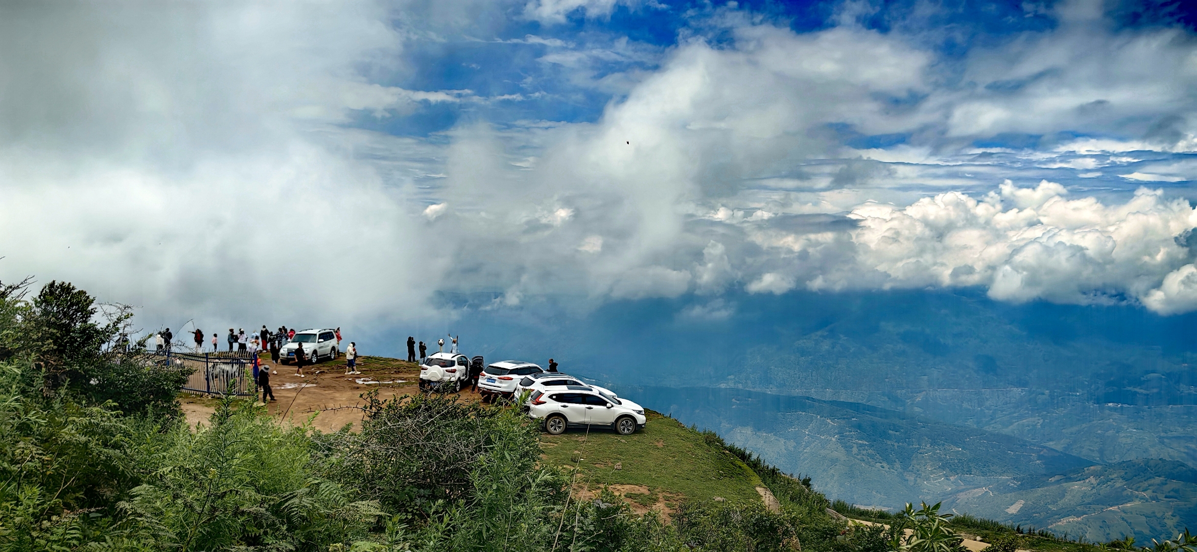 舍得草原云端之上俯瞰美景,生活如此多娇