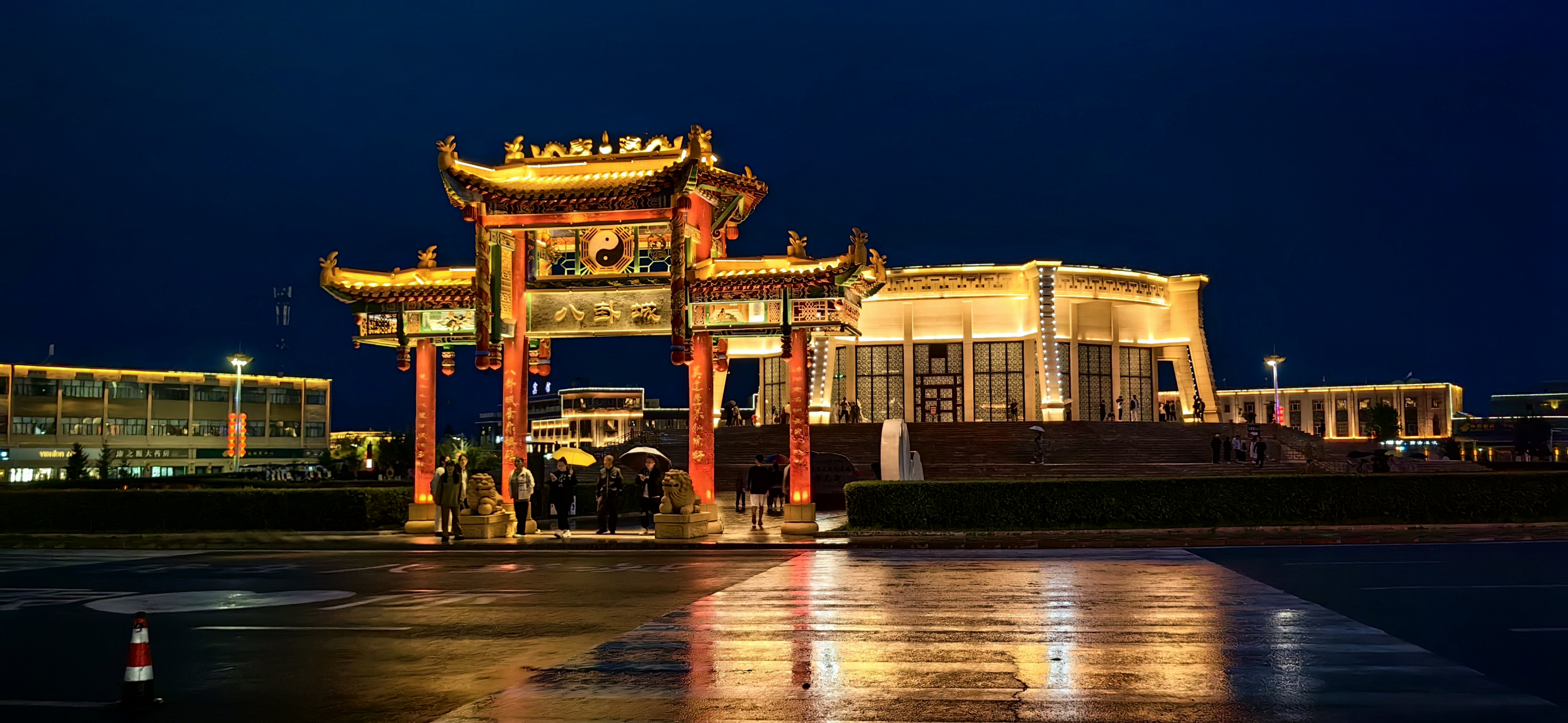 旅行摄影# 新疆伊犁州特克斯县八卦城呈放射状圆形,街道布局如神奇