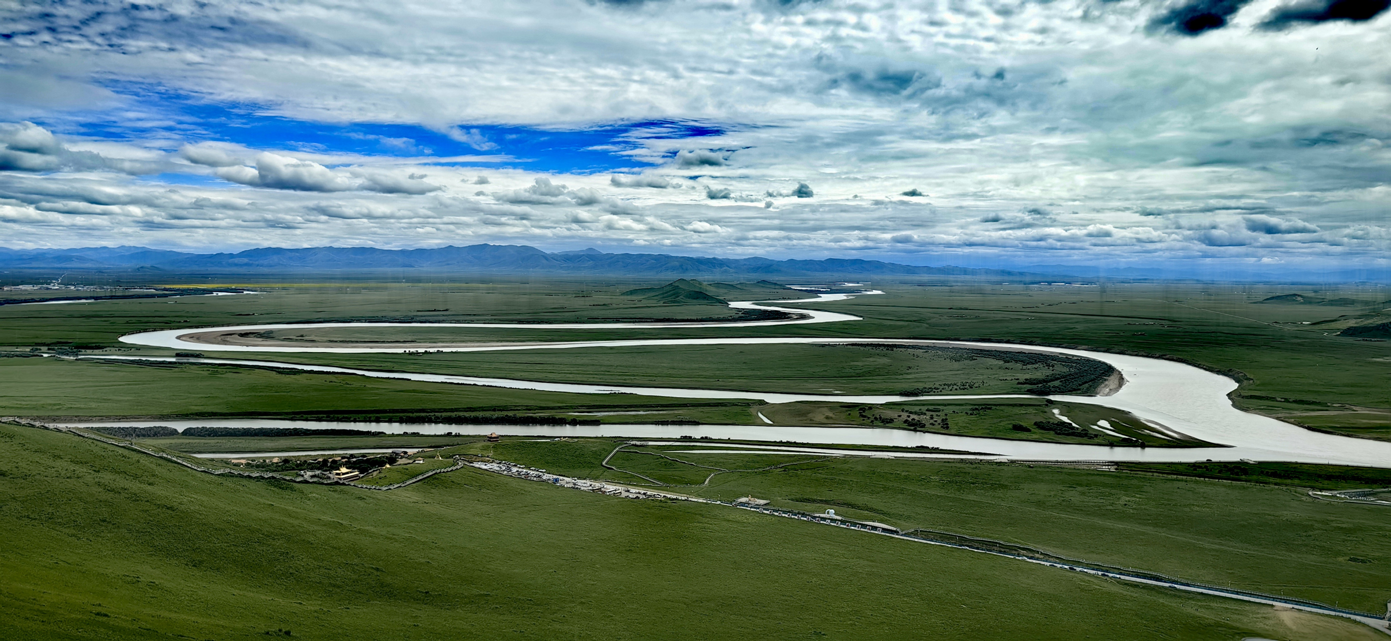 旅行摄影# 行进在若尔盖草原上