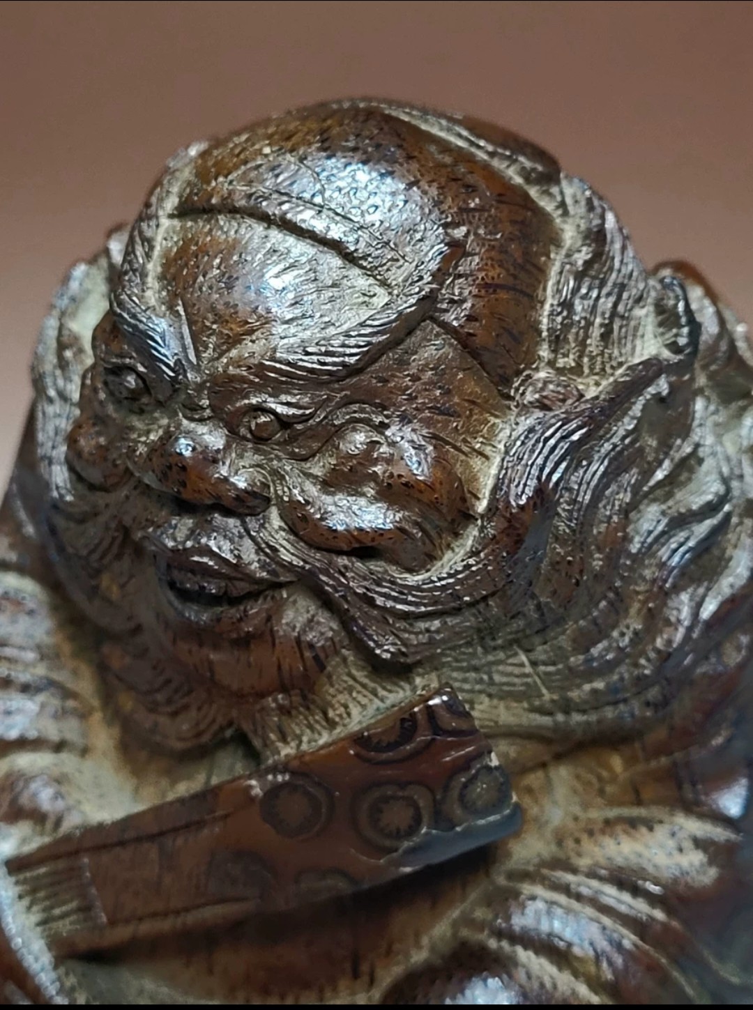 清代竹根雕钟魁座像