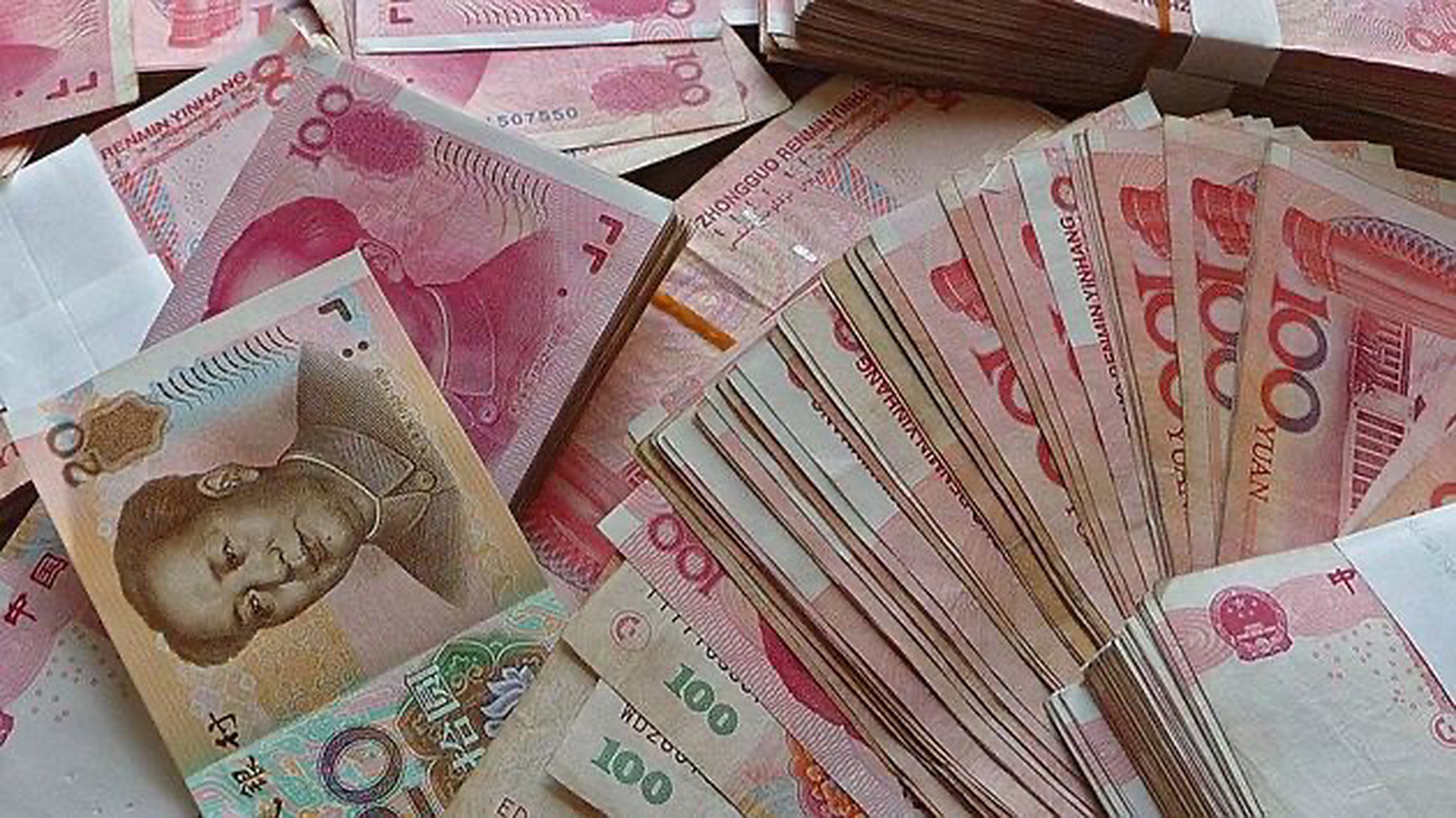 后来长踏入社会了,发现做什么都离不开钱,见证了很多贫贱夫妻百事哀的