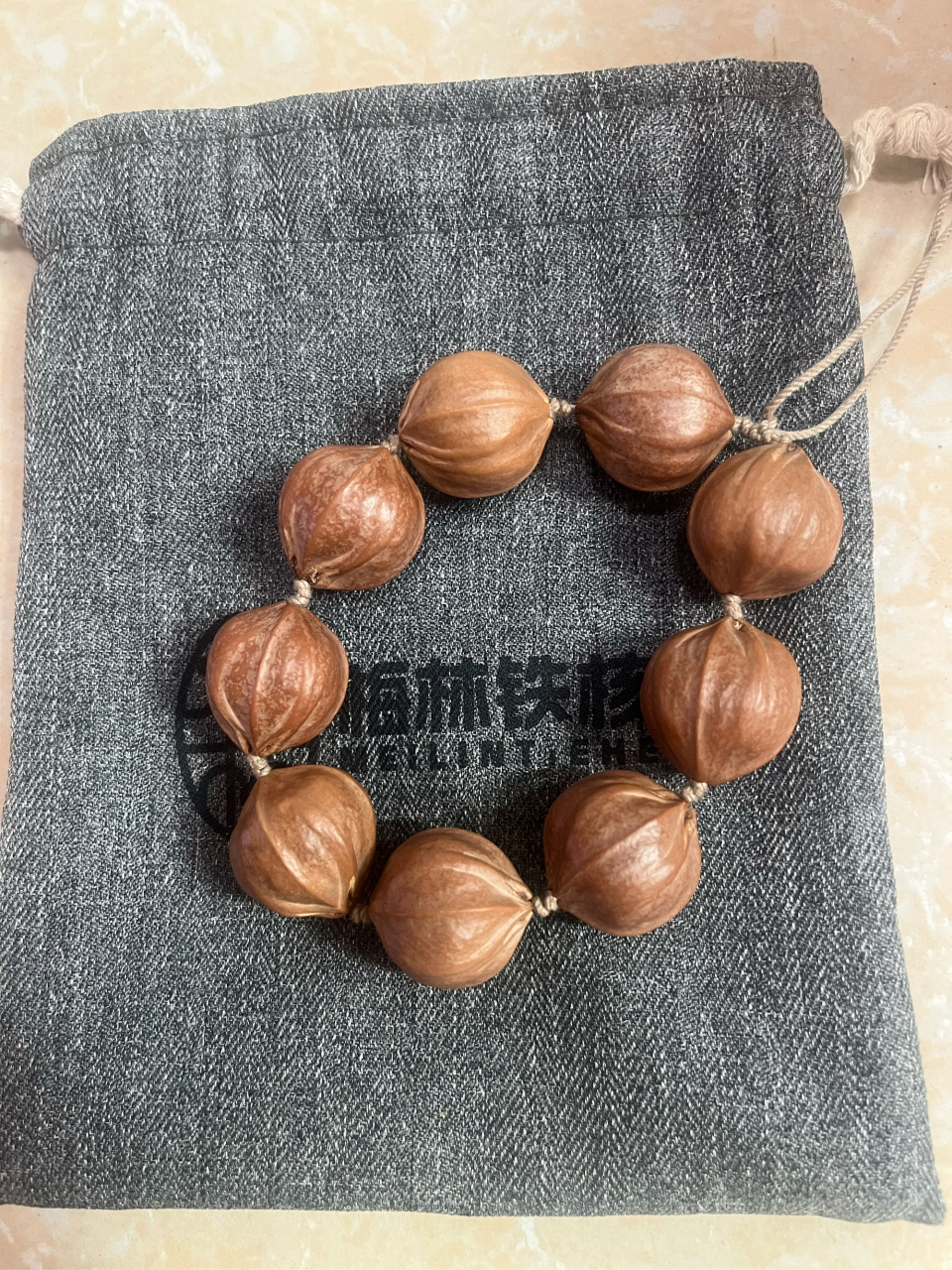 文玩人的热爱!梅林下村铁核周正稀有四花极致天花板级别短圆!2.4 x2.