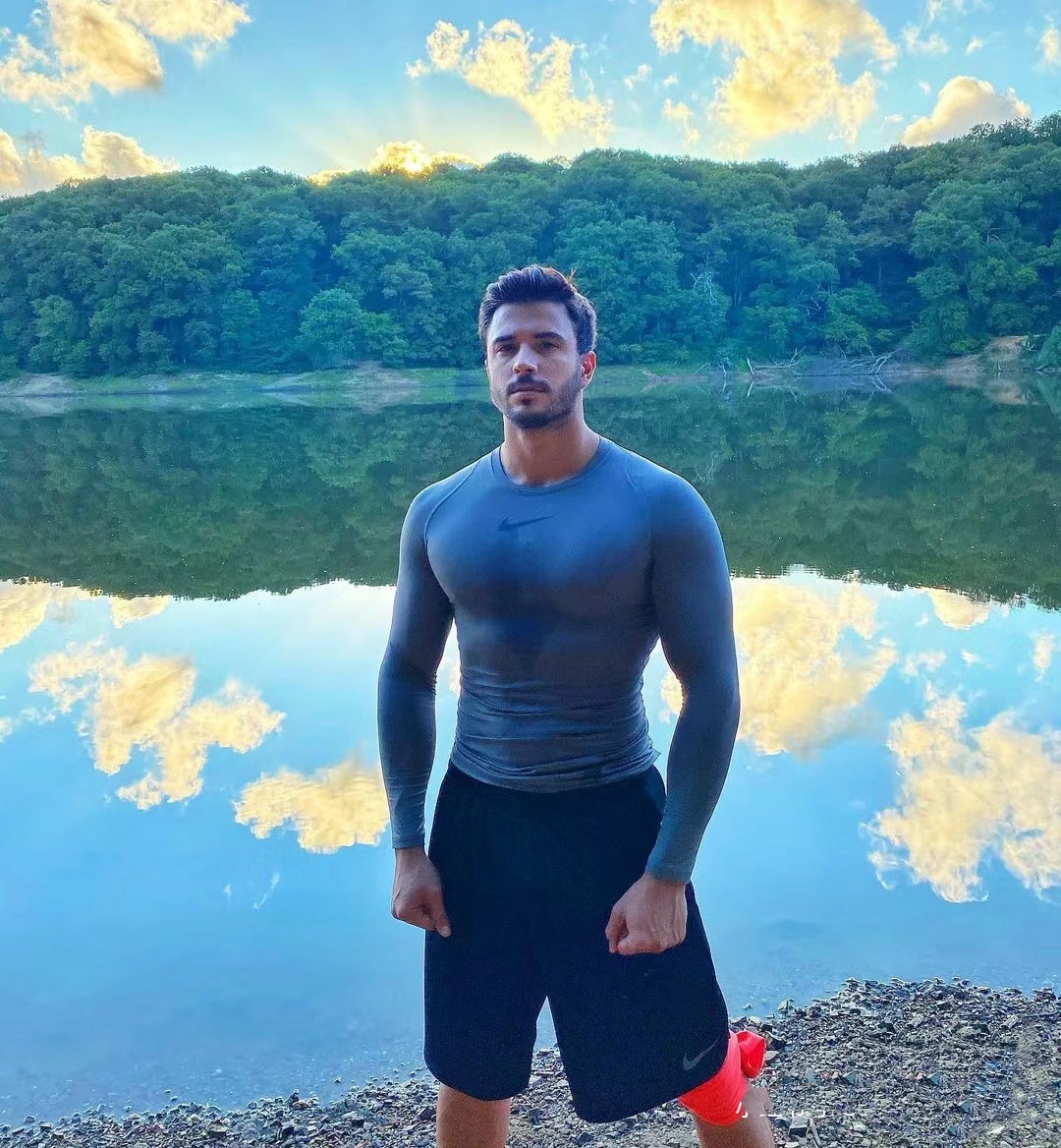 外国肌肉壮汉帅哥