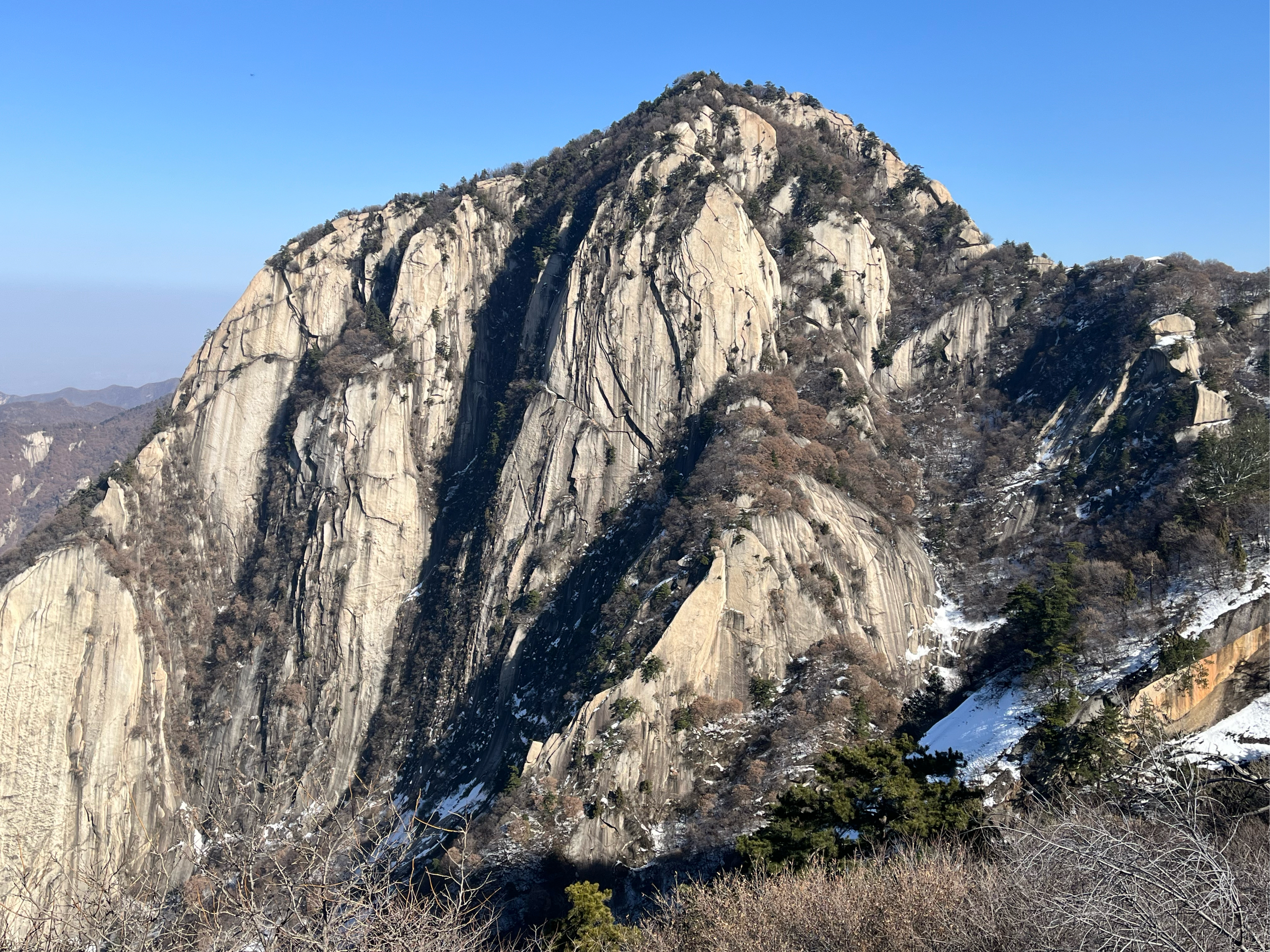 大年初一征服华山 千尺幢是华山最著名的险道