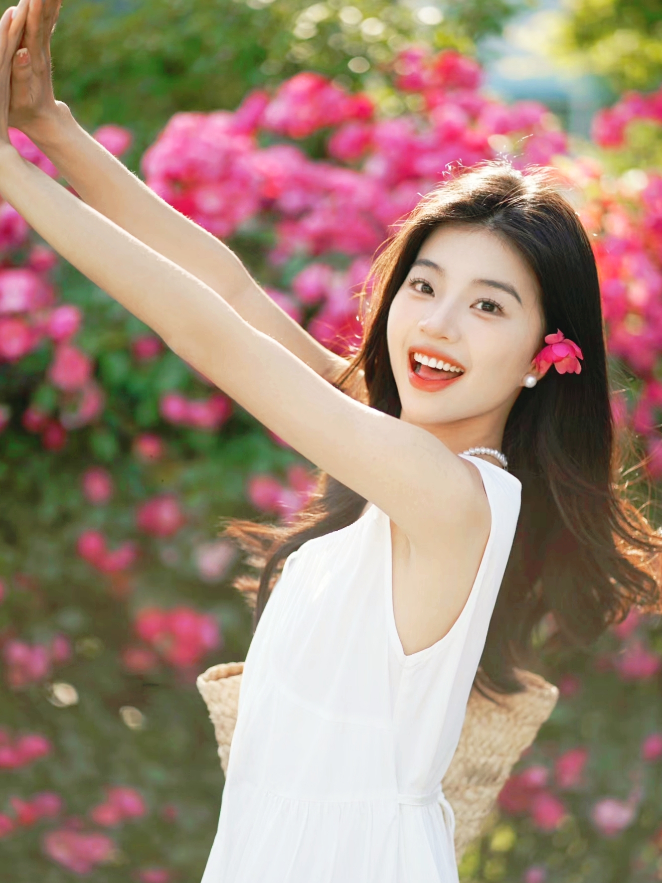 花漾年华,白衣少女,笑颜如花,美不胜收.