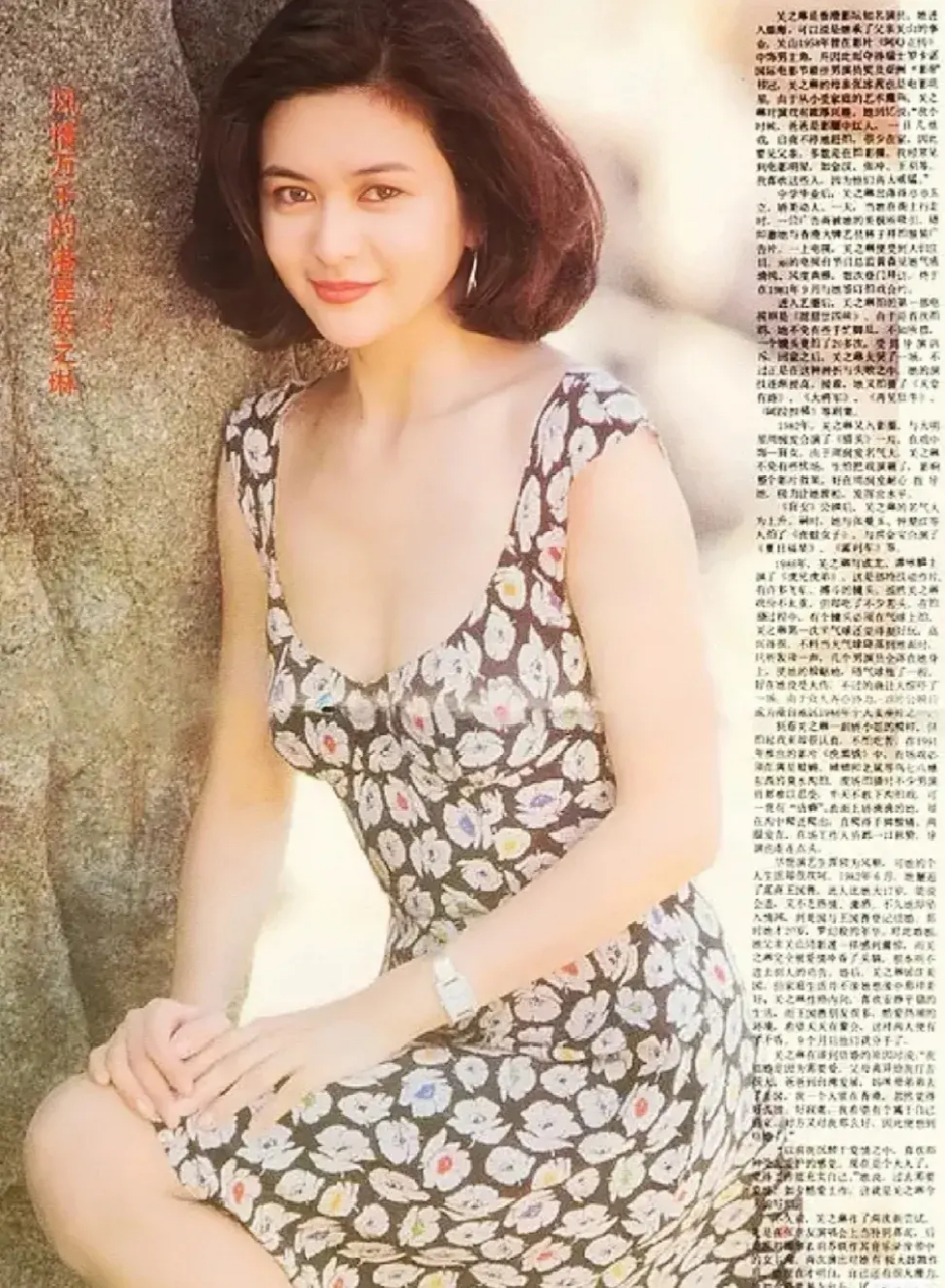 十三姨美的像是个搪瓷娃娃,八十年代的关之琳,经得住照相机的任何角度