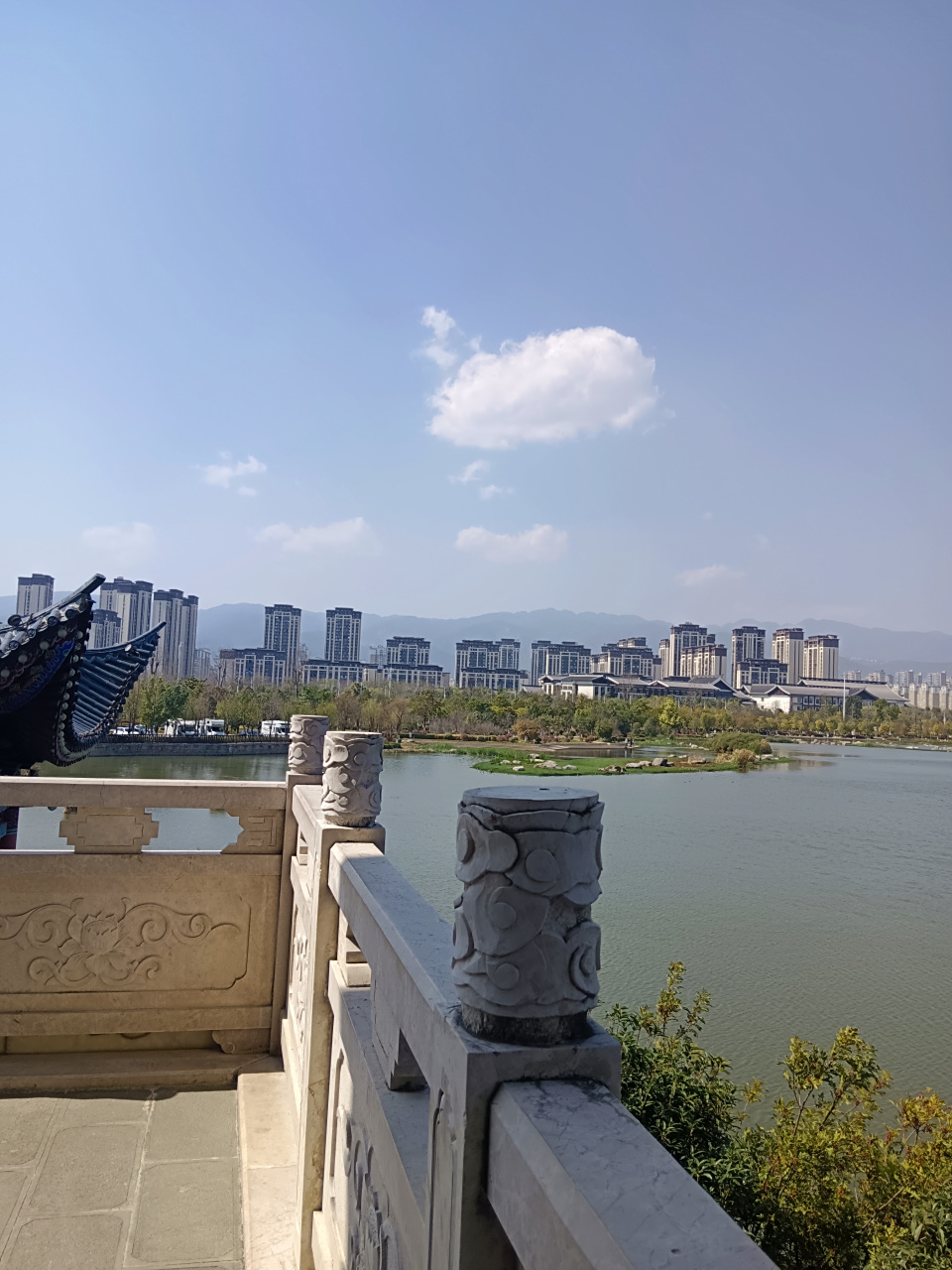 保山清华湖风景太美了.[赞同][赞同][心][心]