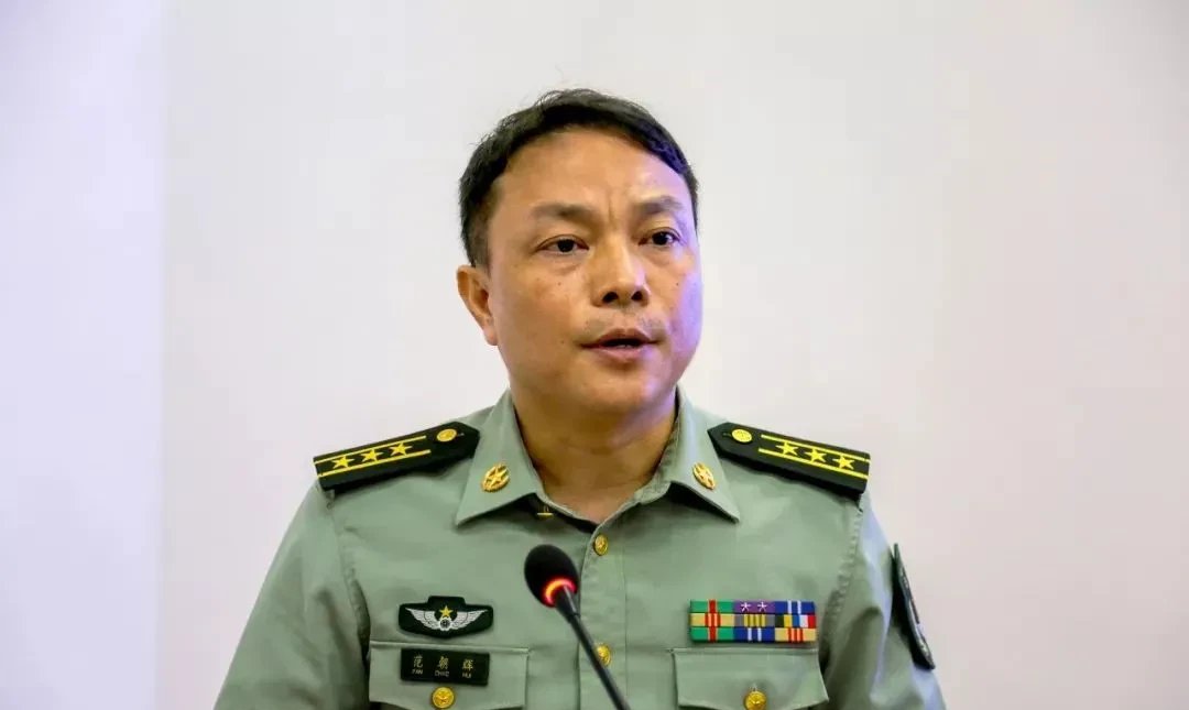 部队政委陈庆显福建海警马景东简历照片海警东海分局刘华伟广东省军区