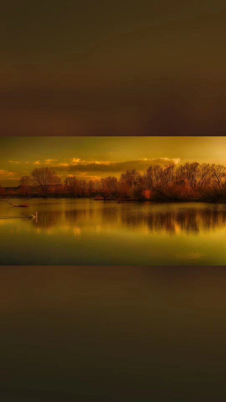 渡易水 明·陈子龙  并刀昨夜匣中鸣, 燕赵悲歌最不平.