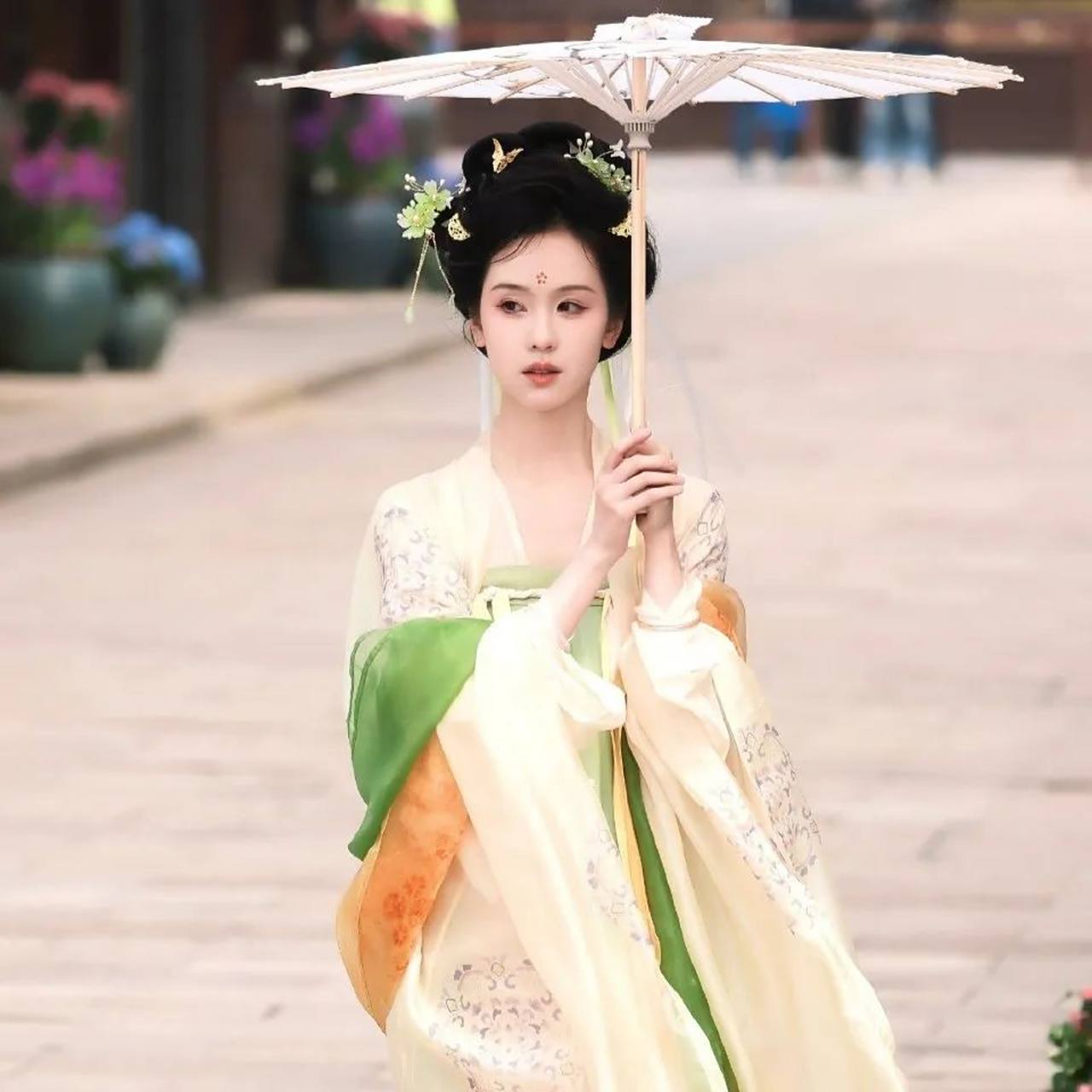 陈都灵惊艳图片头像(陈都灵惊艳图片头像动漫)
