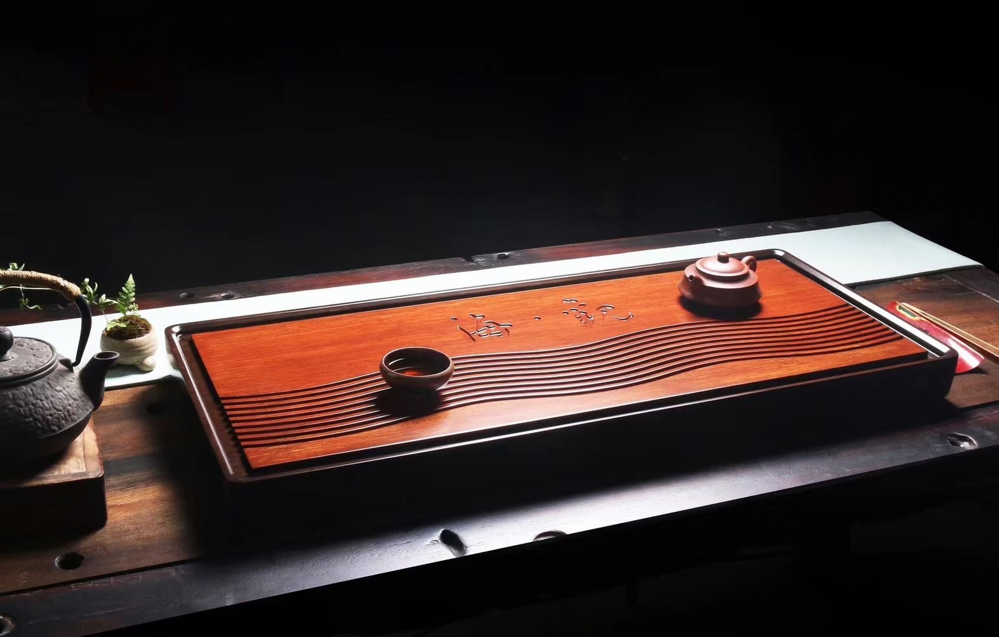 批发100一片,紫竹檀茶盘,都是80尺寸以上,小号没有了,重量都有30多斤