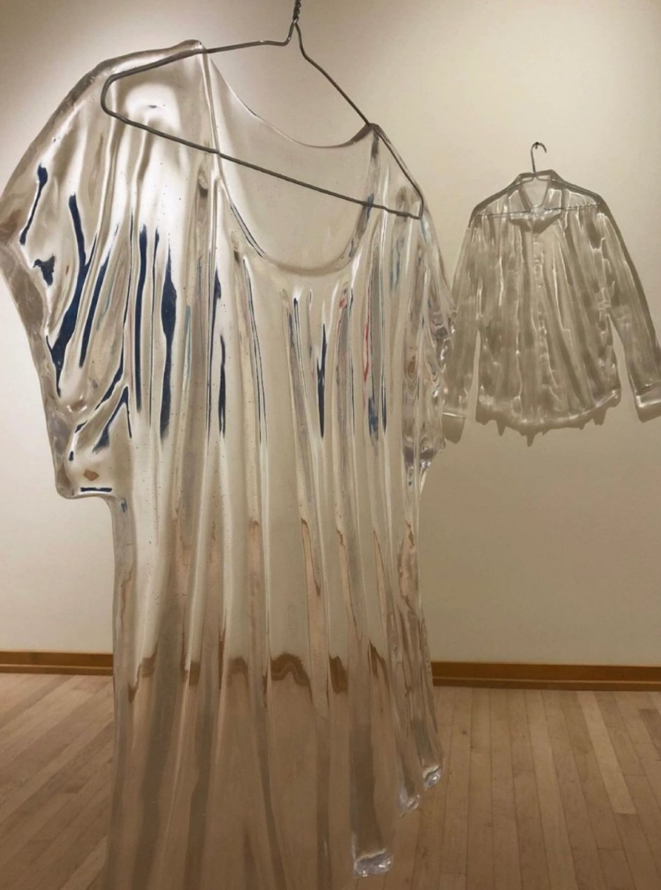 大家知道这是什么材质做的衣服吗?传说中的水衣服,夏天穿着能凉快不