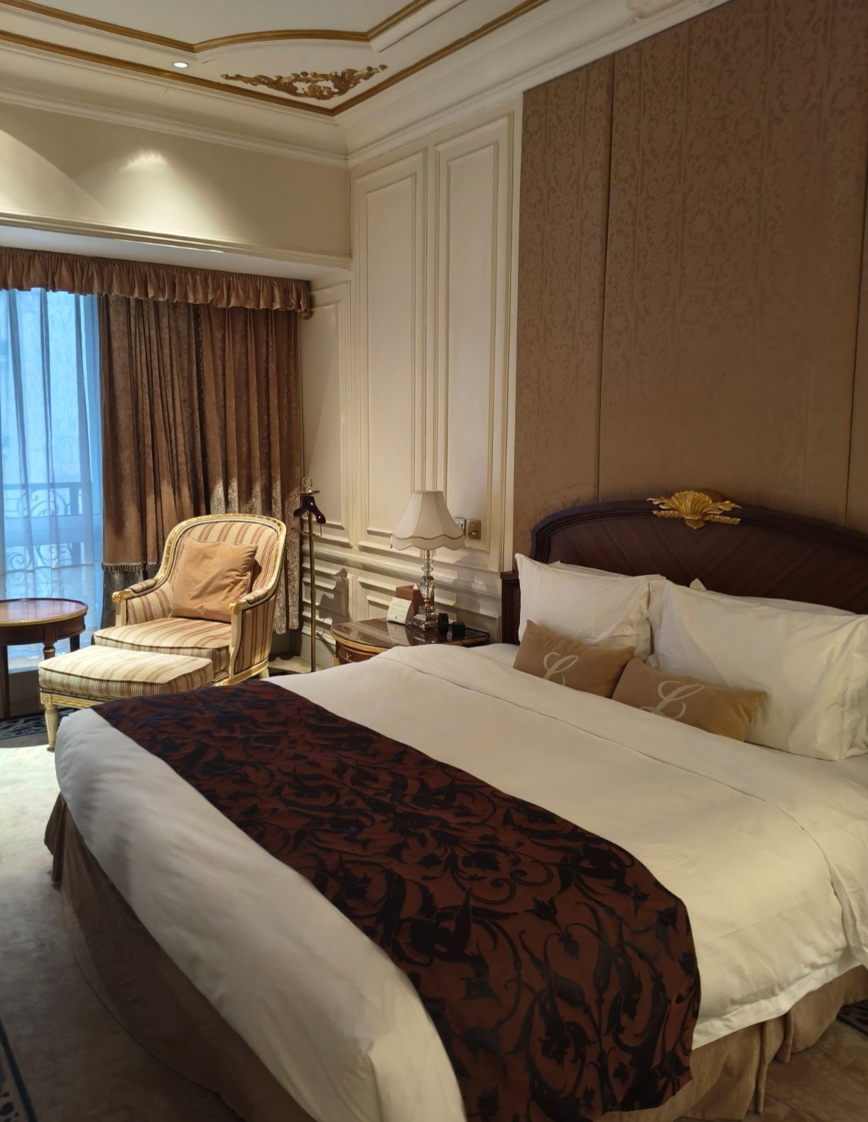 大家发现了吗 真正有钱的女人 从来不戴戒指 不戴