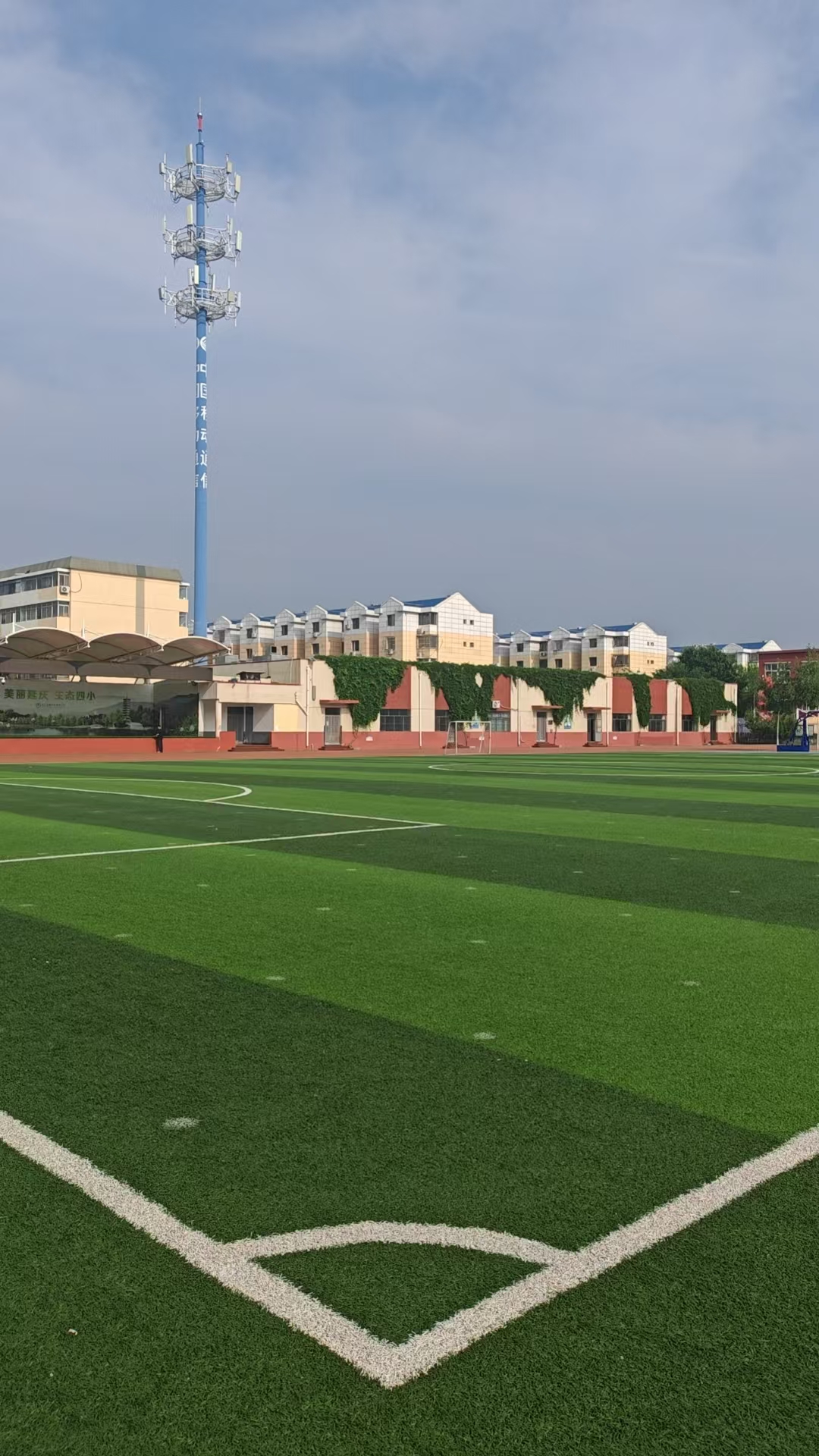 我和哥嫂住对面小区,10分钟一碗汤的距离