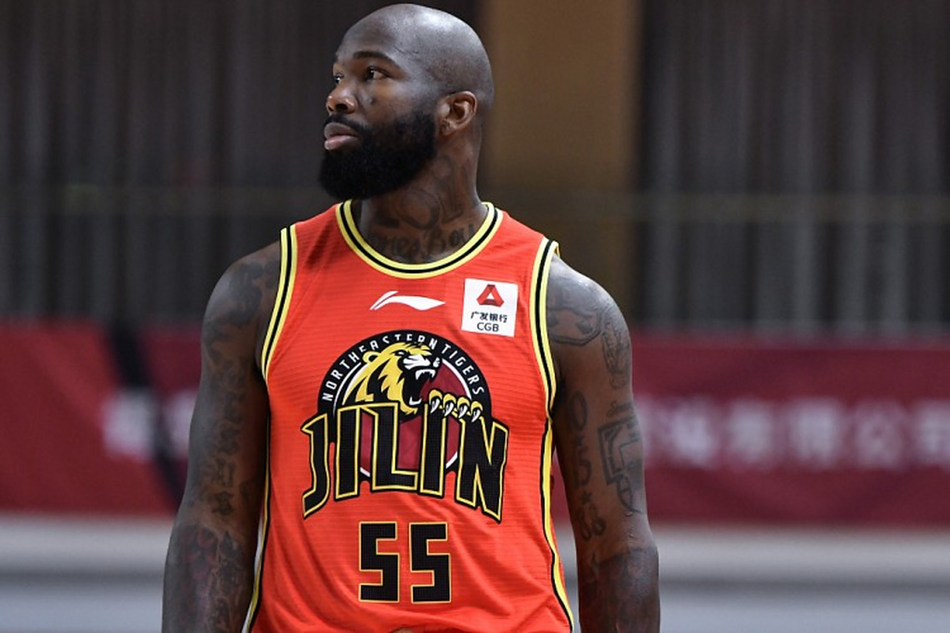 吉林男篮外援琼斯更新社交媒体,发出一个心碎的表情,不知道出现了什么