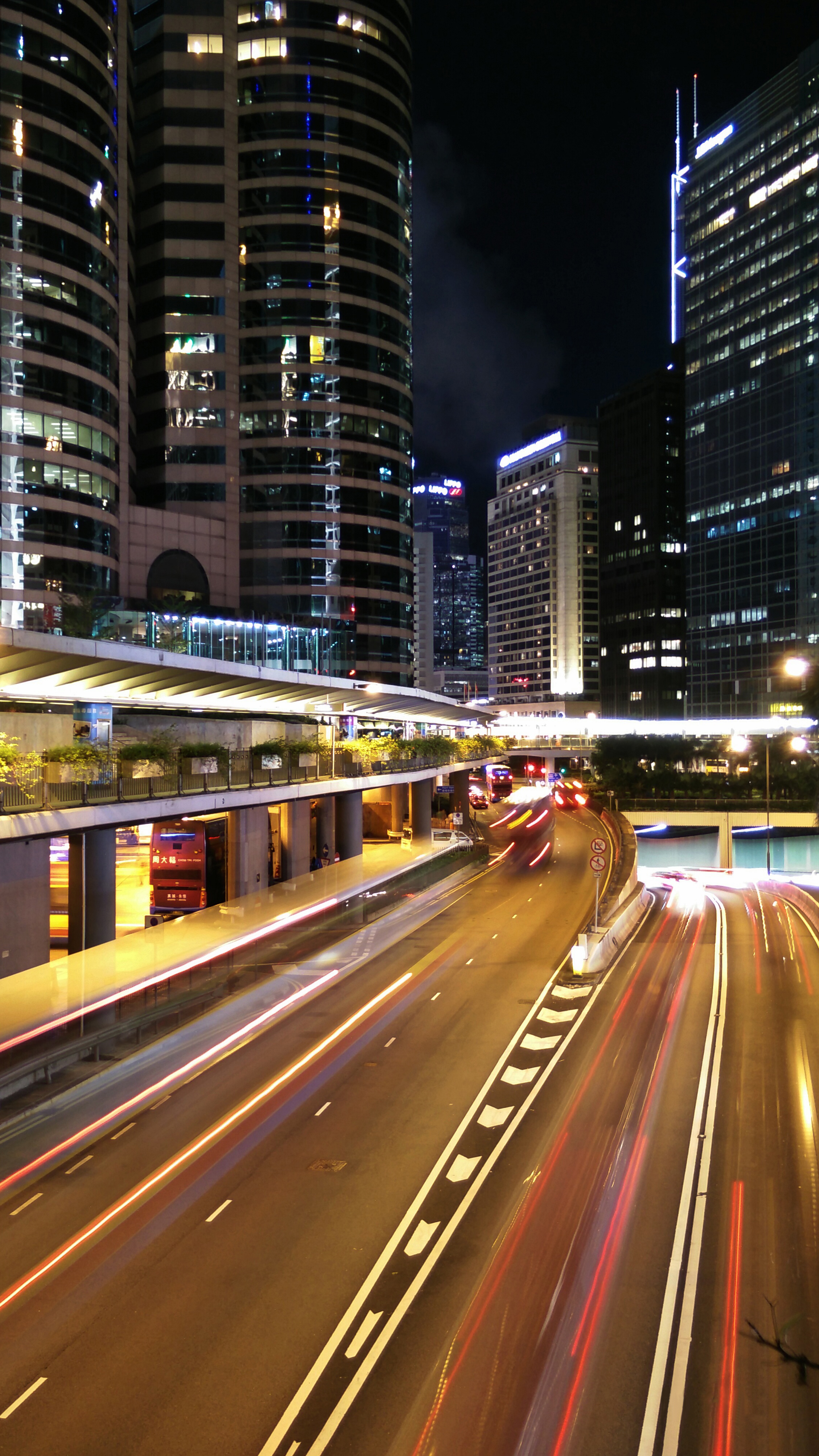 繁华的街道,一看着是很美