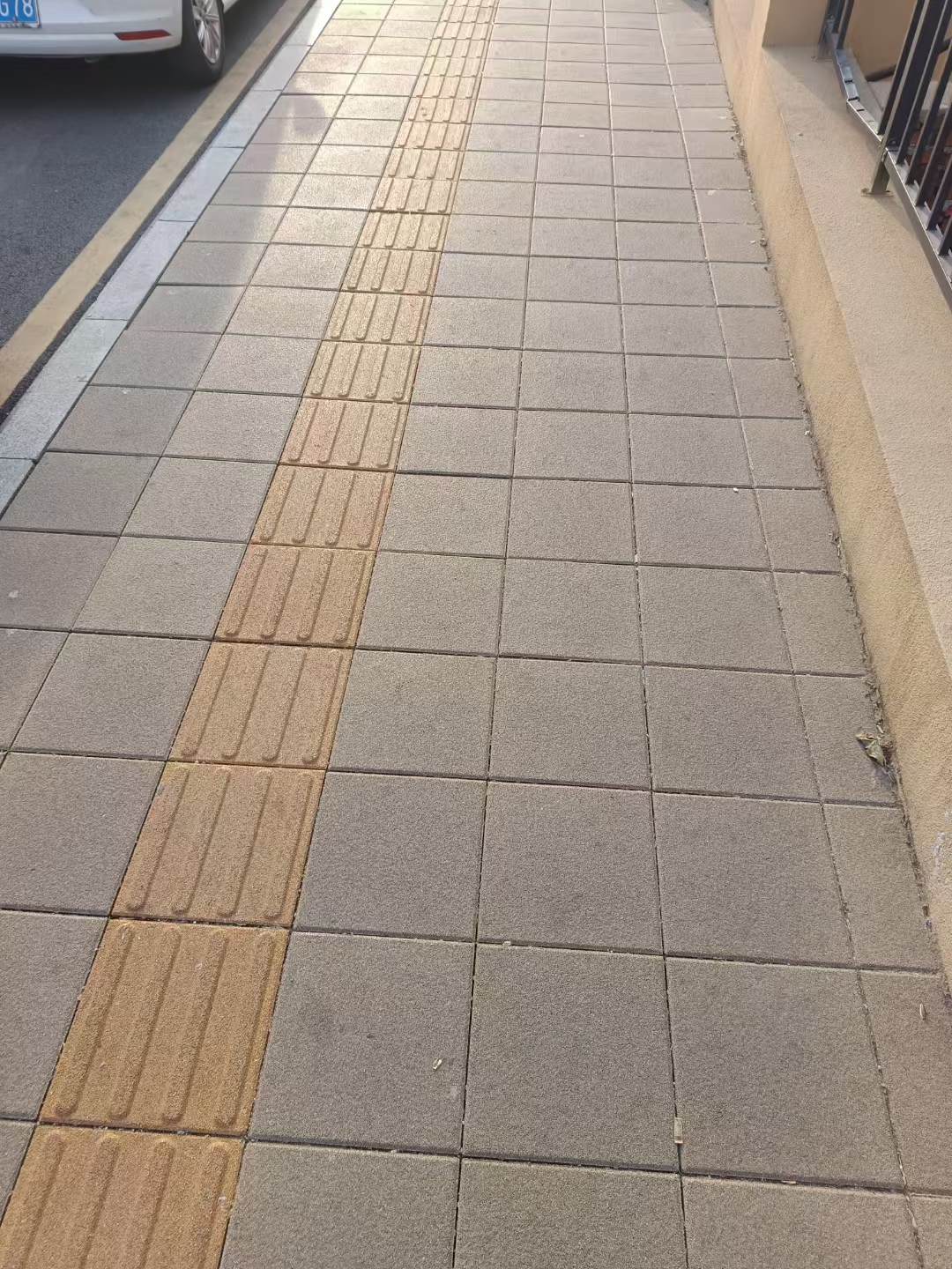 路乾陶瓷透水砖厂家直销,铺装效果图实拍图#陶瓷透水砖