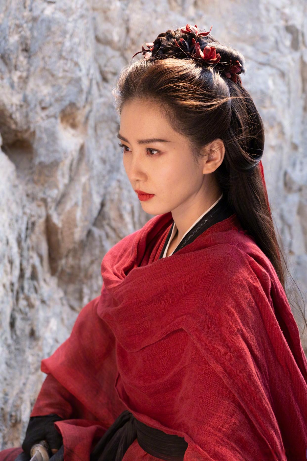 "穿越时空的侠女风采95,刘诗诗在《醉玲珑》中的古装造型真是美到