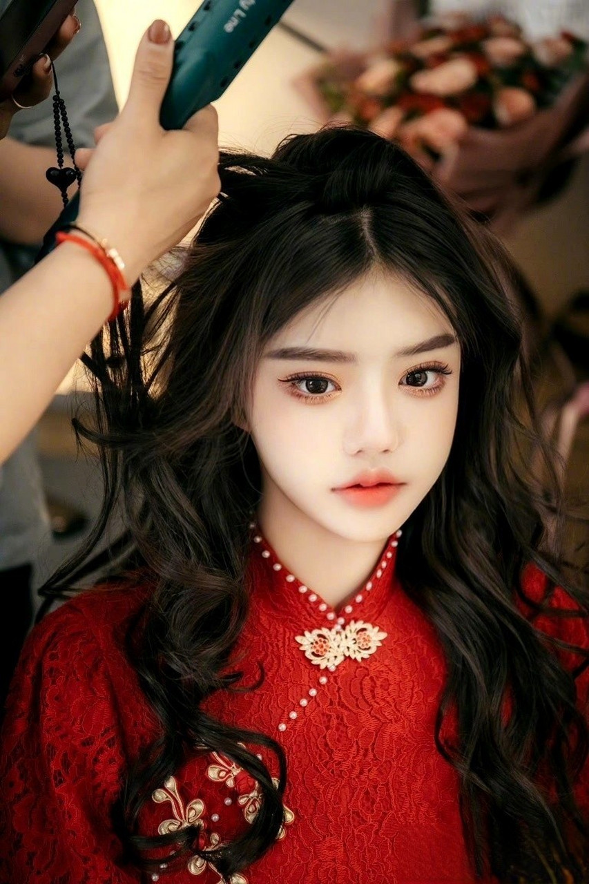 年仅24岁的大网红韩安冉又又又又结婚了,恭喜恭喜!