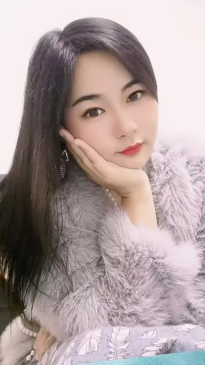 3,据圈内人士爆料,某女星每天喝 绿茵逸安,一