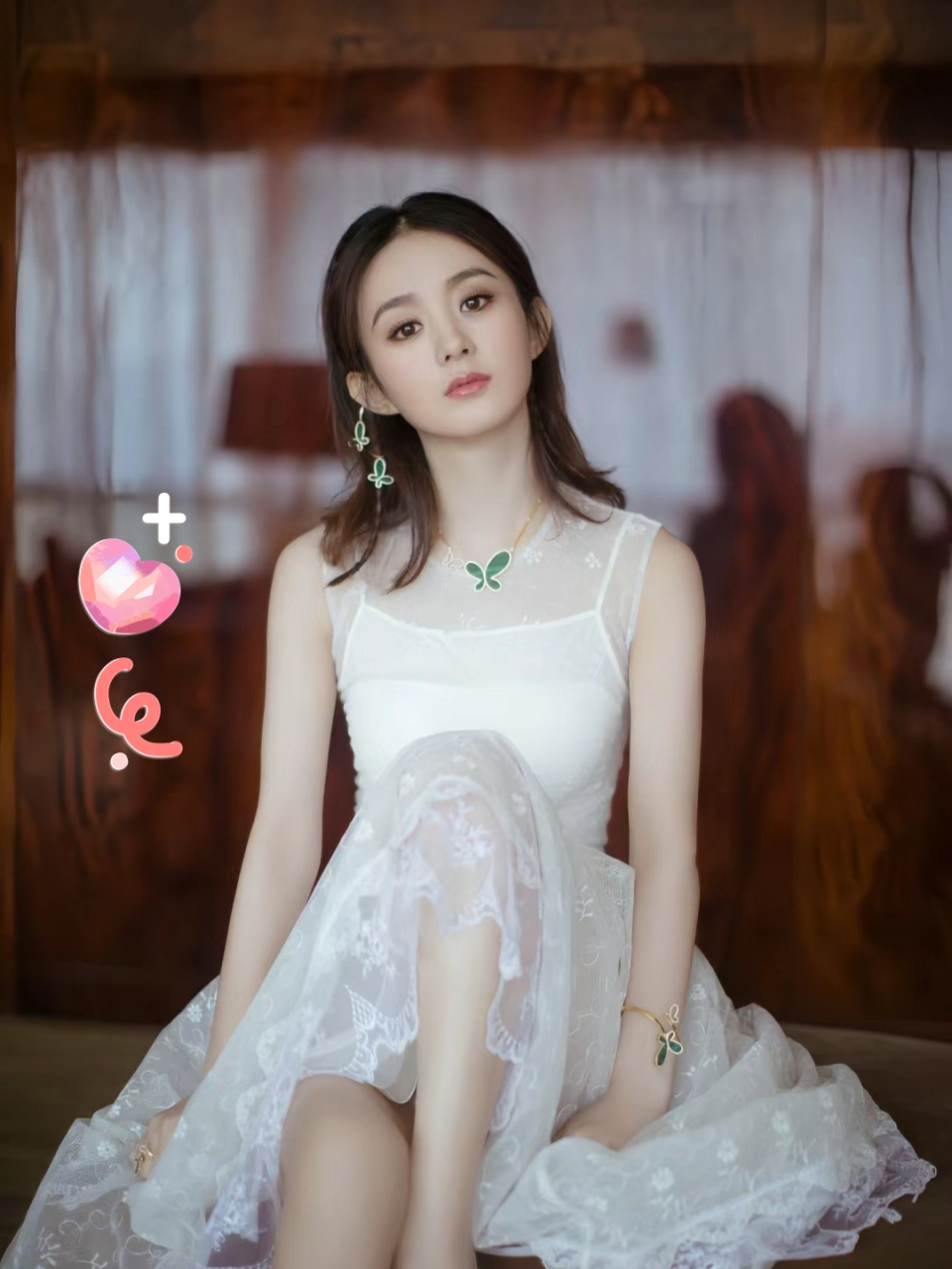 赵丽颖绝美造型写真合集 赵丽颖的连衣裙写真分享来啦!