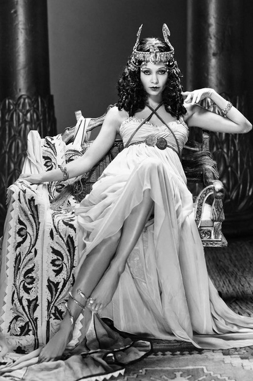 英国女星桑迪·牛顿(thandiwe newton)