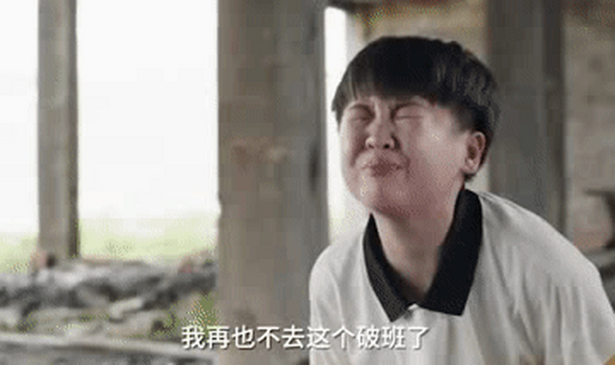 田雨岚哭着扇自己巴掌,问颜子悠:"我这个当妈的做到什么份上,你才可以