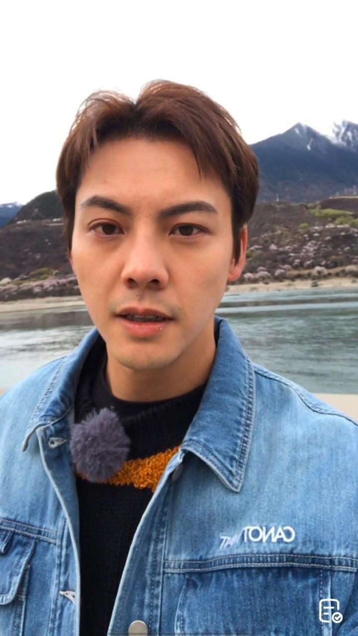 陈伟霆生图 果然不美颜和普通人没多大区别 没那么帅了