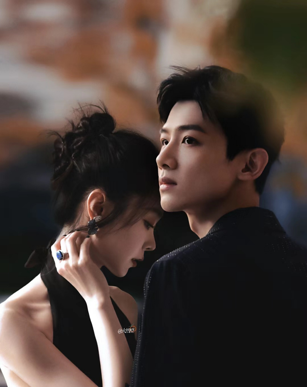 白敬亭和宋轶大胆秀恩爱!合照都那么甜