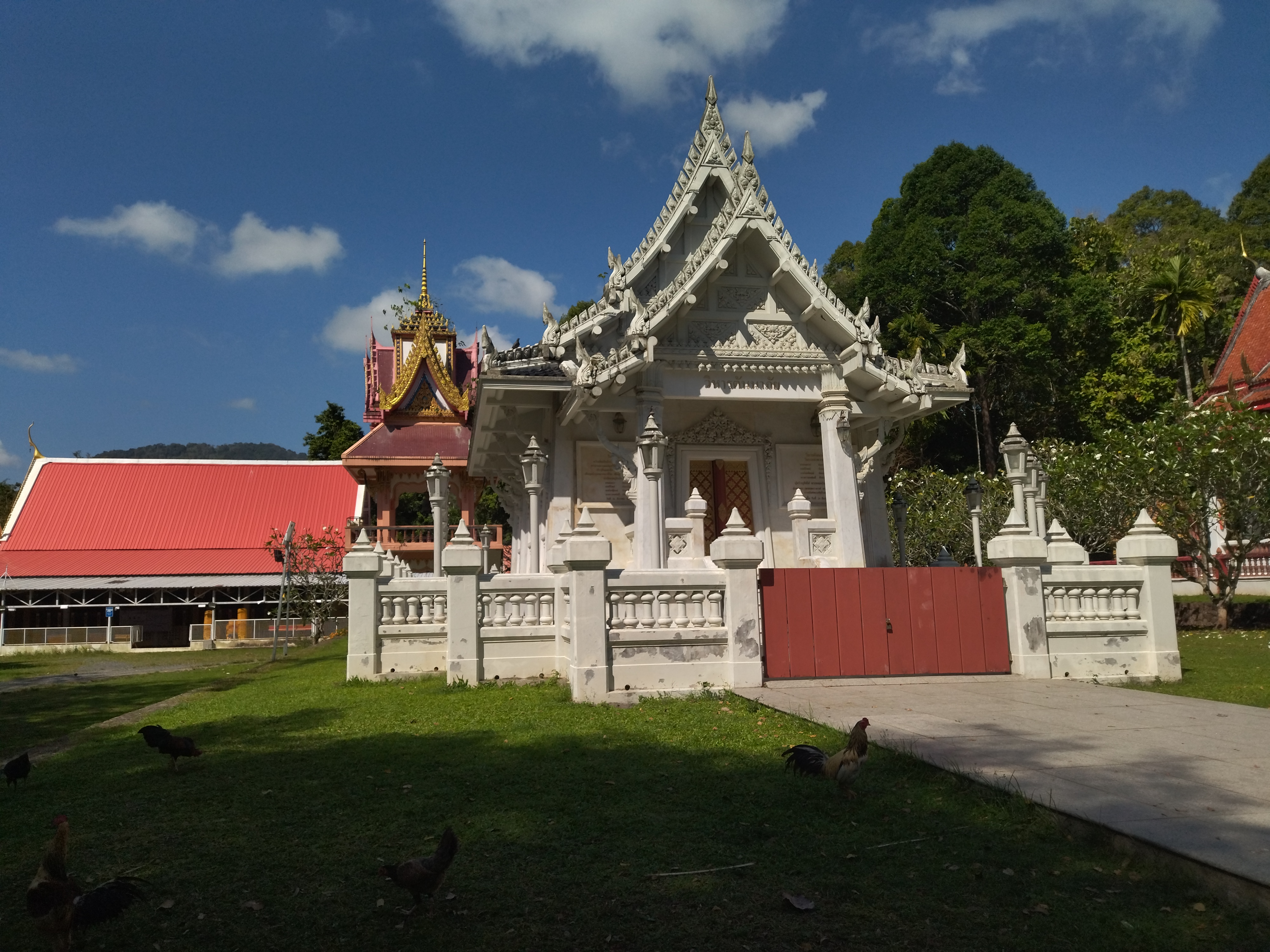 泰国庙超度-泰国庙宇图片